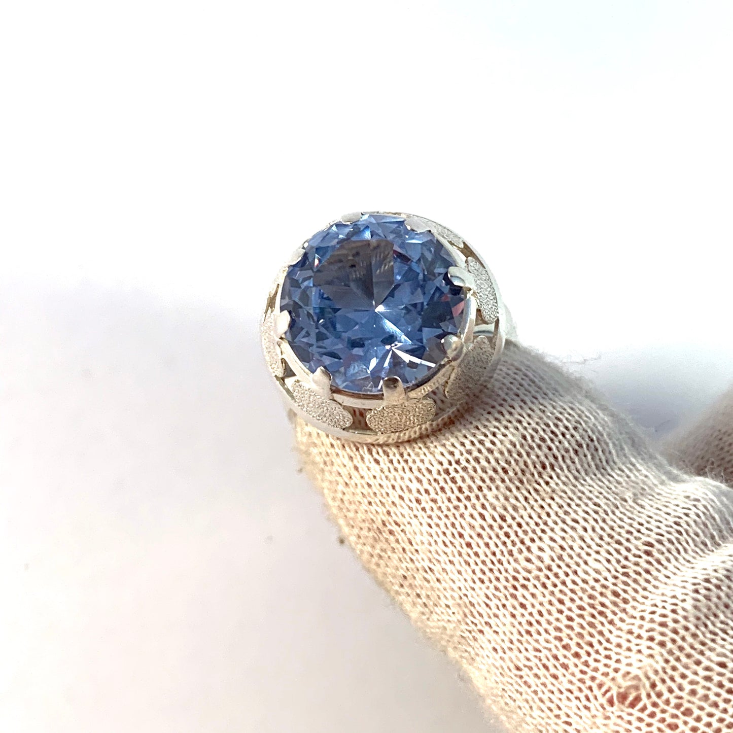 Martti Viikinniemi, Finland 1971 Vintage Solid Silver Ice Blue Rock Crystal Ring.