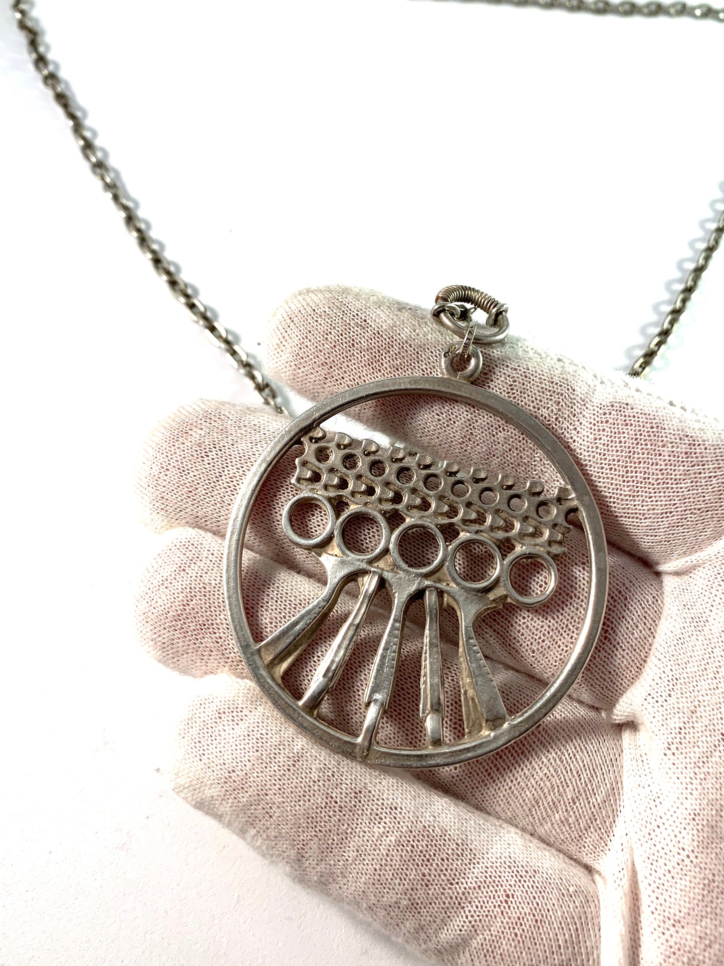 Large Pentti Sarpaneva, Turun Hopea Finland year 1972 Silver Necklace.