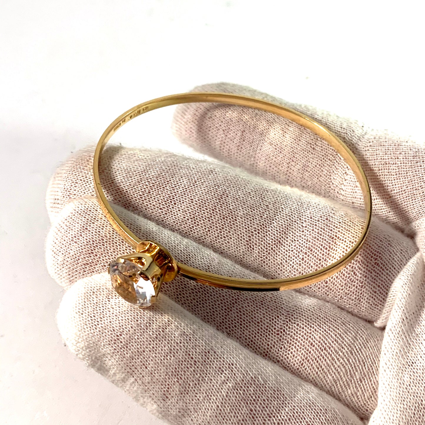 G Dahlgren, Sweden year 1968 18k Gold Rock Crystal Bangle Bracelet