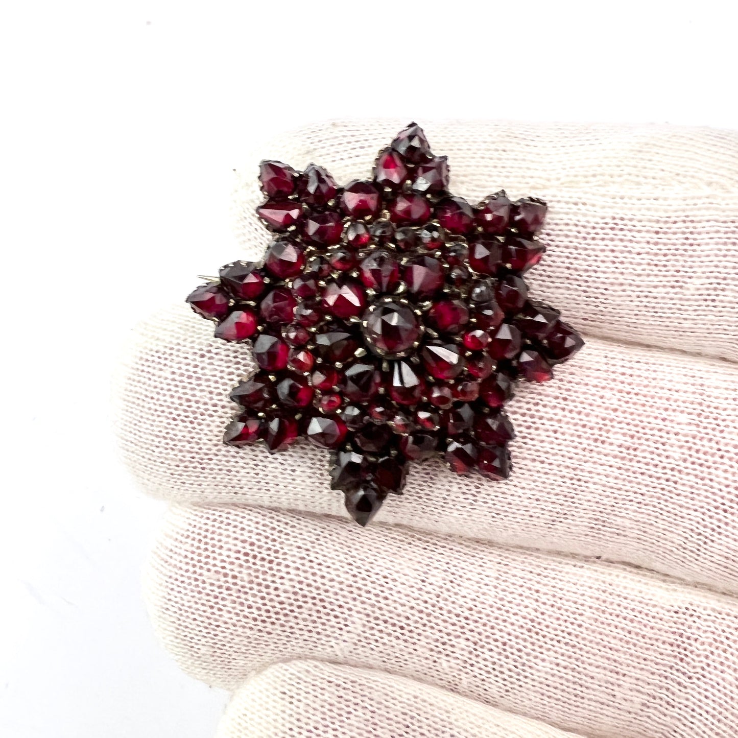 Antique Victorian Bohemian Garnet Gilt Metal Star Brooch.