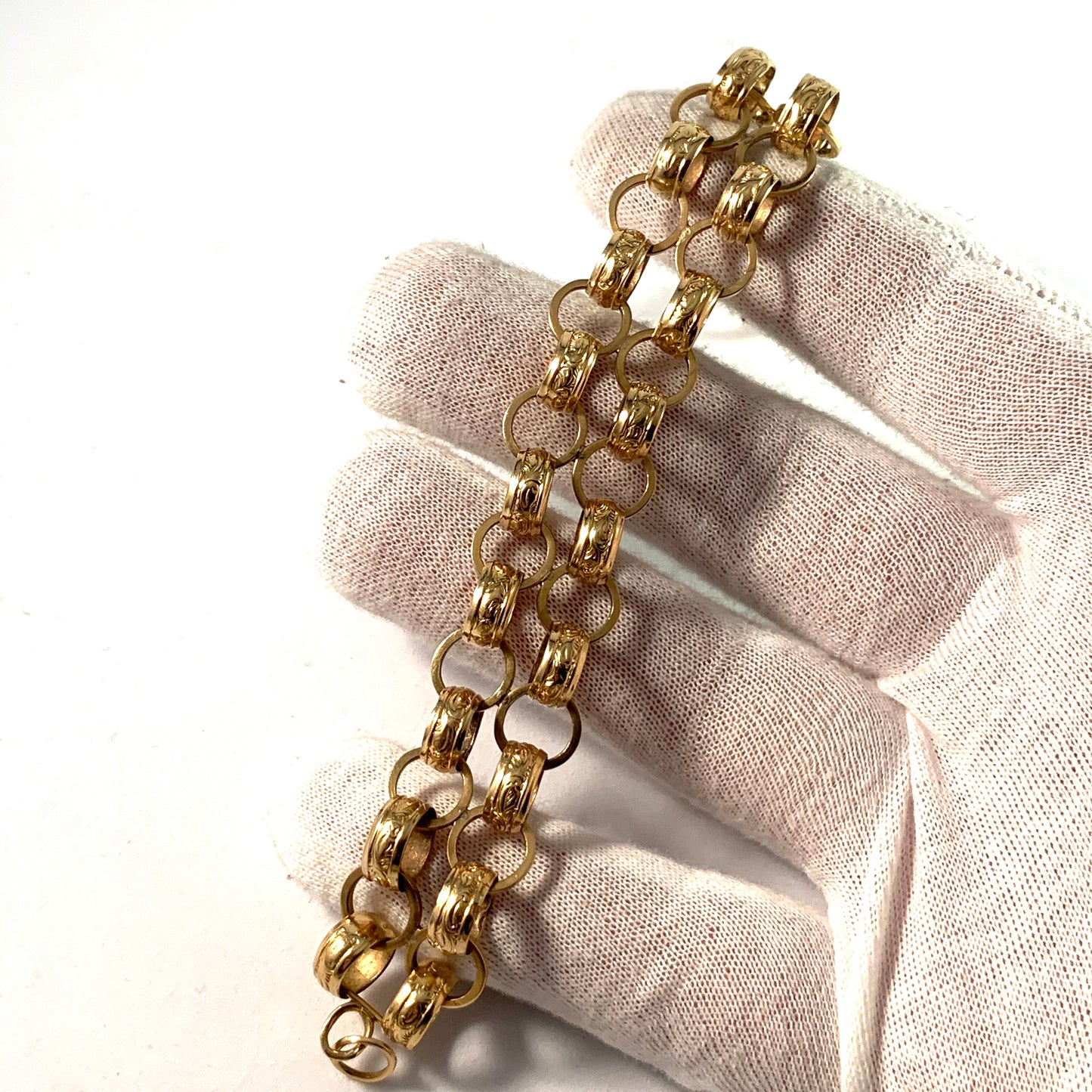 Lars Larsson, Sweden year 1879 Victorian 18k Gold Bracelet.