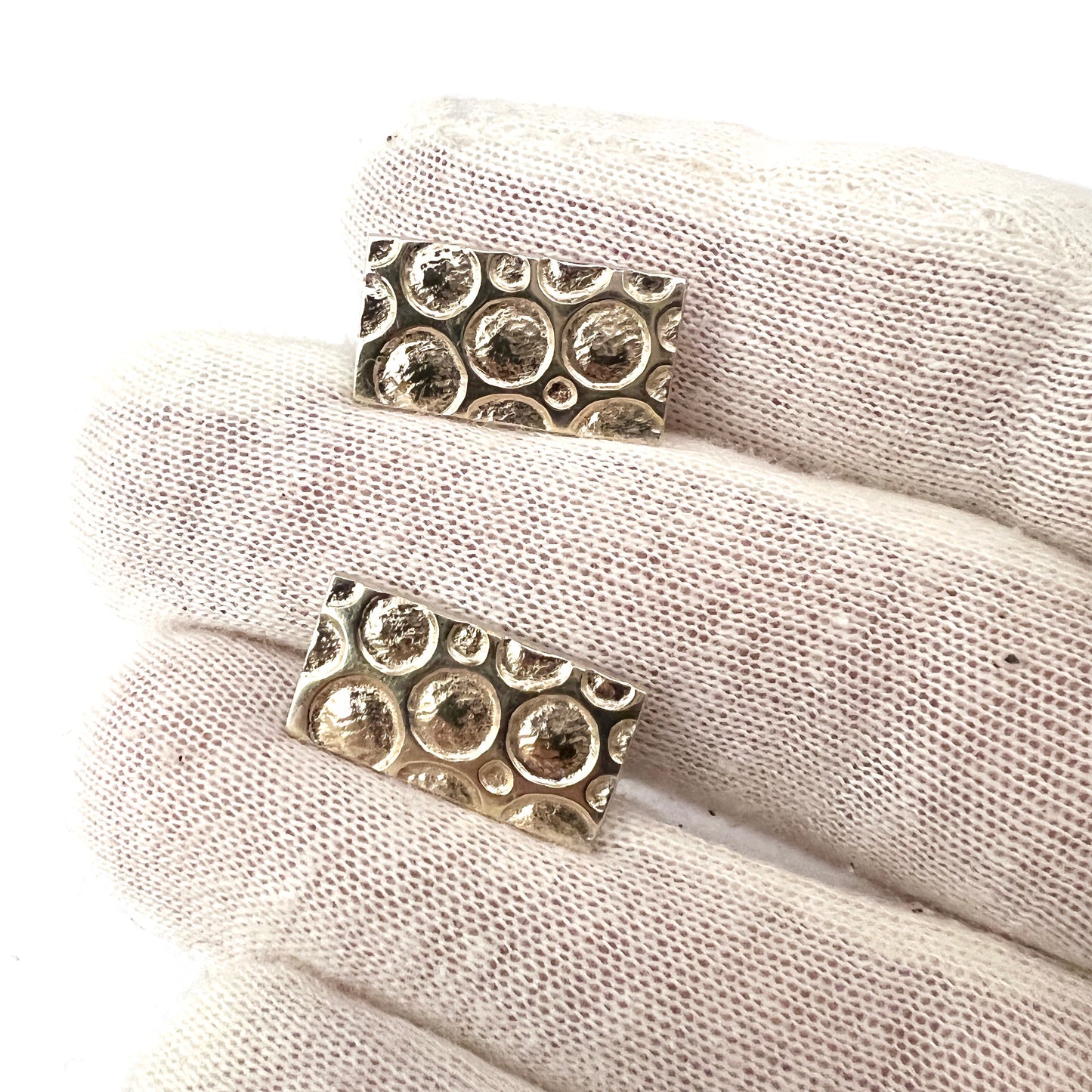 Martti Viikinniemi, Finland 1969. Vintage Space Age Moon Surface Silver Cufflinks