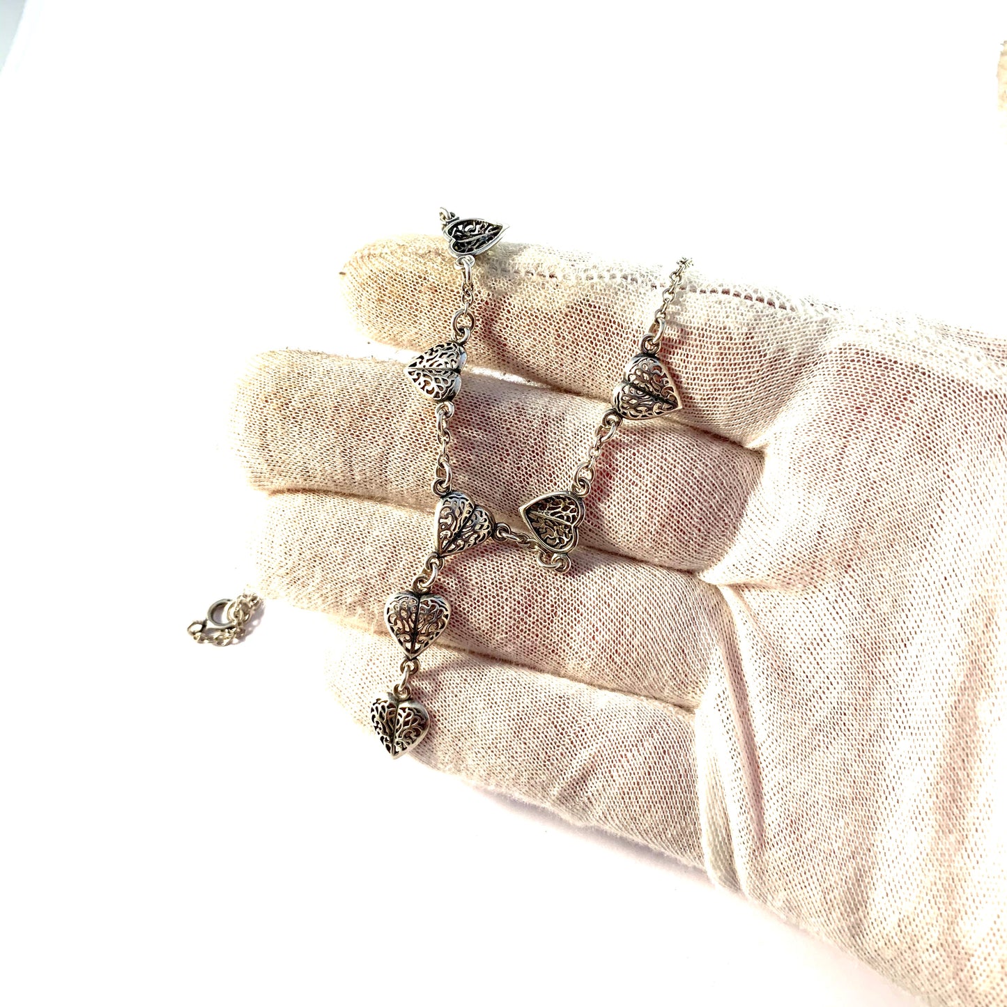 Kalevala Koru, Finland Vintage Sterling Silver Hearts Necklace.