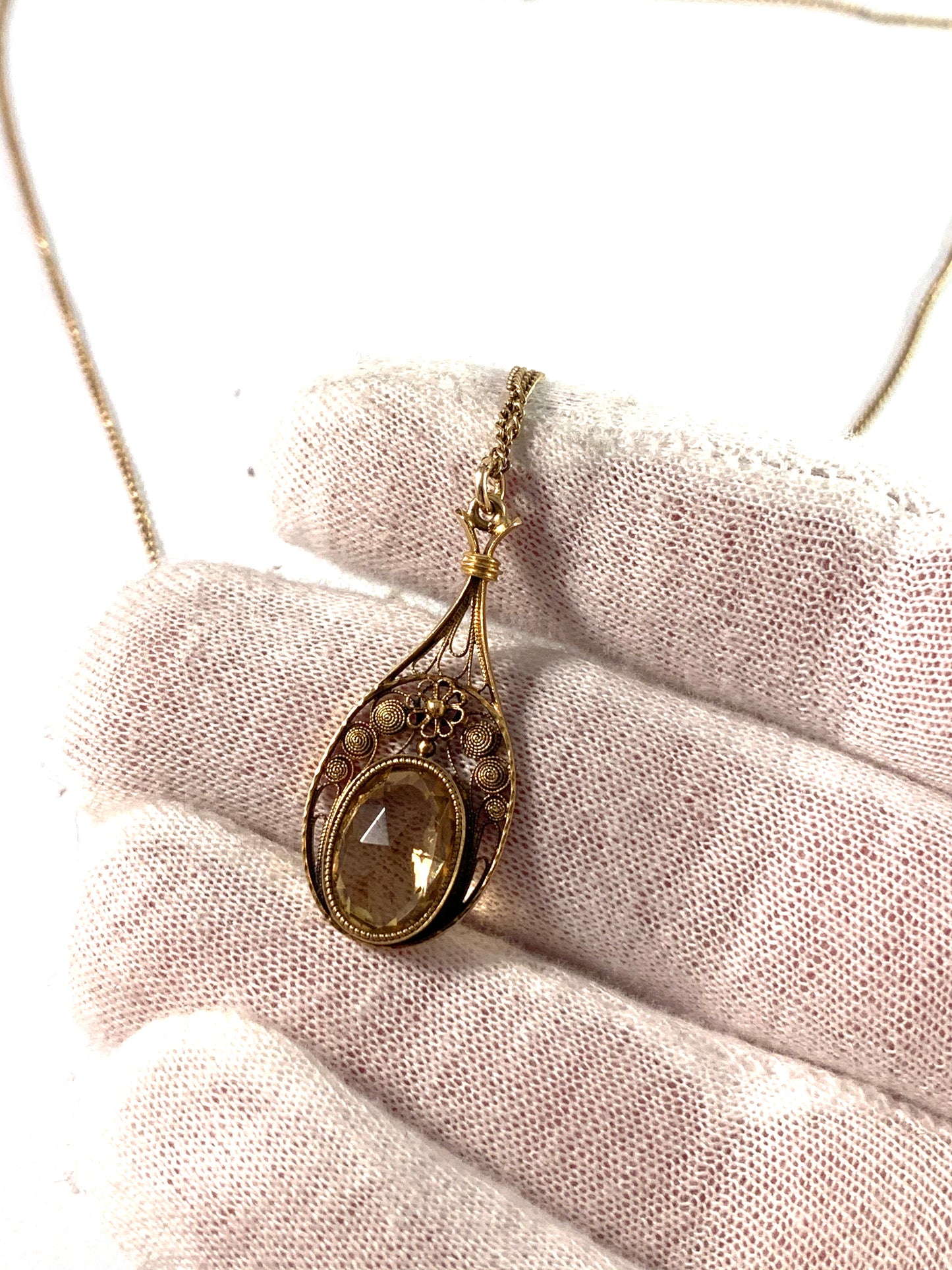 Edwardian Art Nouveau 18k Gold Citrine Pendant Necklace