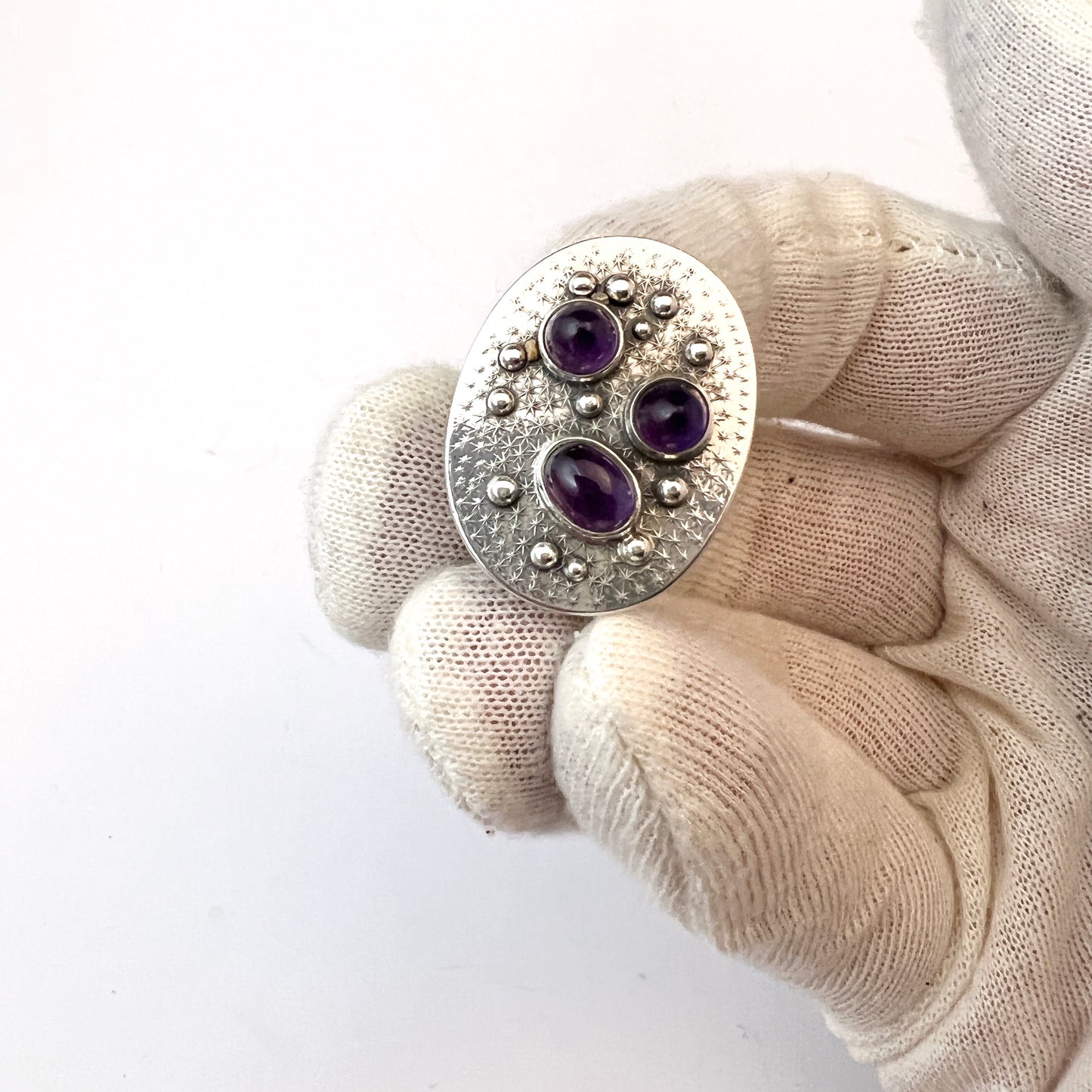 Turun Hopea, Finland 1964. Vintage Solid Silver Amethyst Ring.