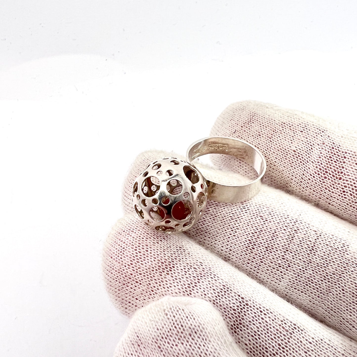Liisa Vitali for N Westerback, Finland year 1973 Sterling Silver Trapped Carnelian Sphere Ring.