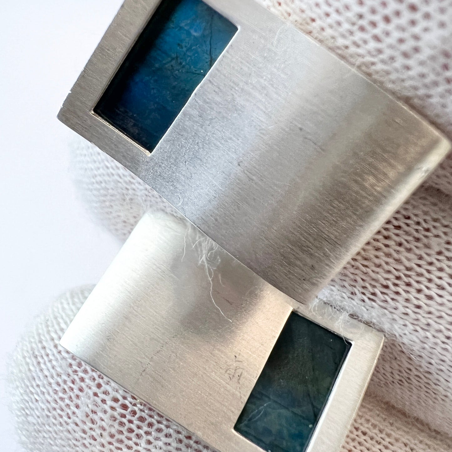 Unto Olavi Tarkkanen for Kaunis Koru Finland. Vintage Sterling Silver Spectrolite Cufflinks.