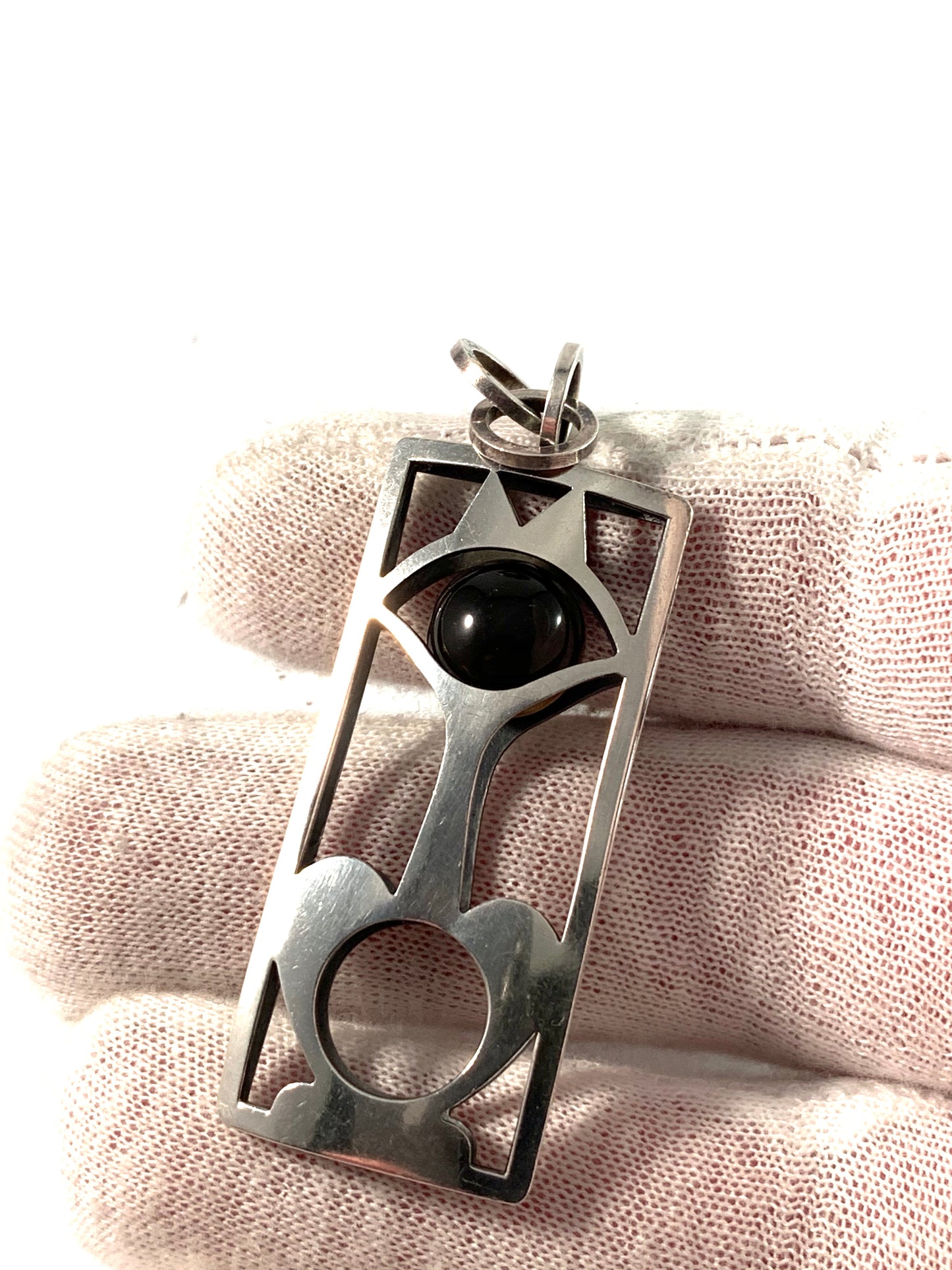 Elis Kauppi, Finland 60-70s Sterling Tiger Eye Cat Pendant