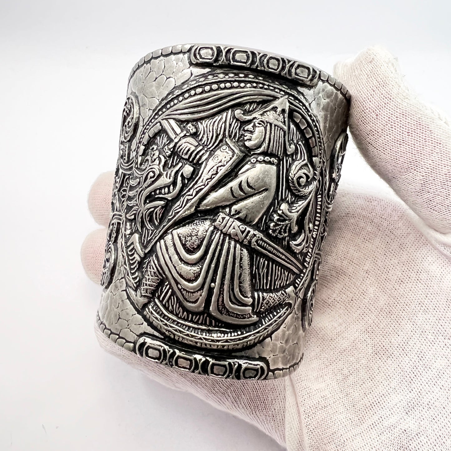 Svenskt Tenn, Sweden 1953. Vintage Massive Pewter Viking Unisex Arm Cuff