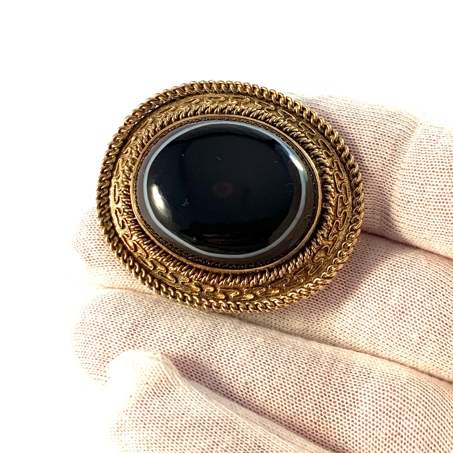 Antique Victorian Etruscan Revival 14k Gold Banded Agate Brooch Pendant. 25gram
