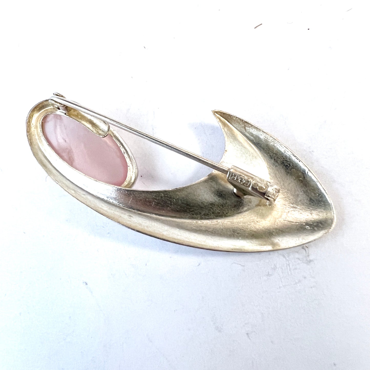 Turun Hopea Finland 1960-62. Vintage Modernist Solid Silver Rose Quartz Brooch.