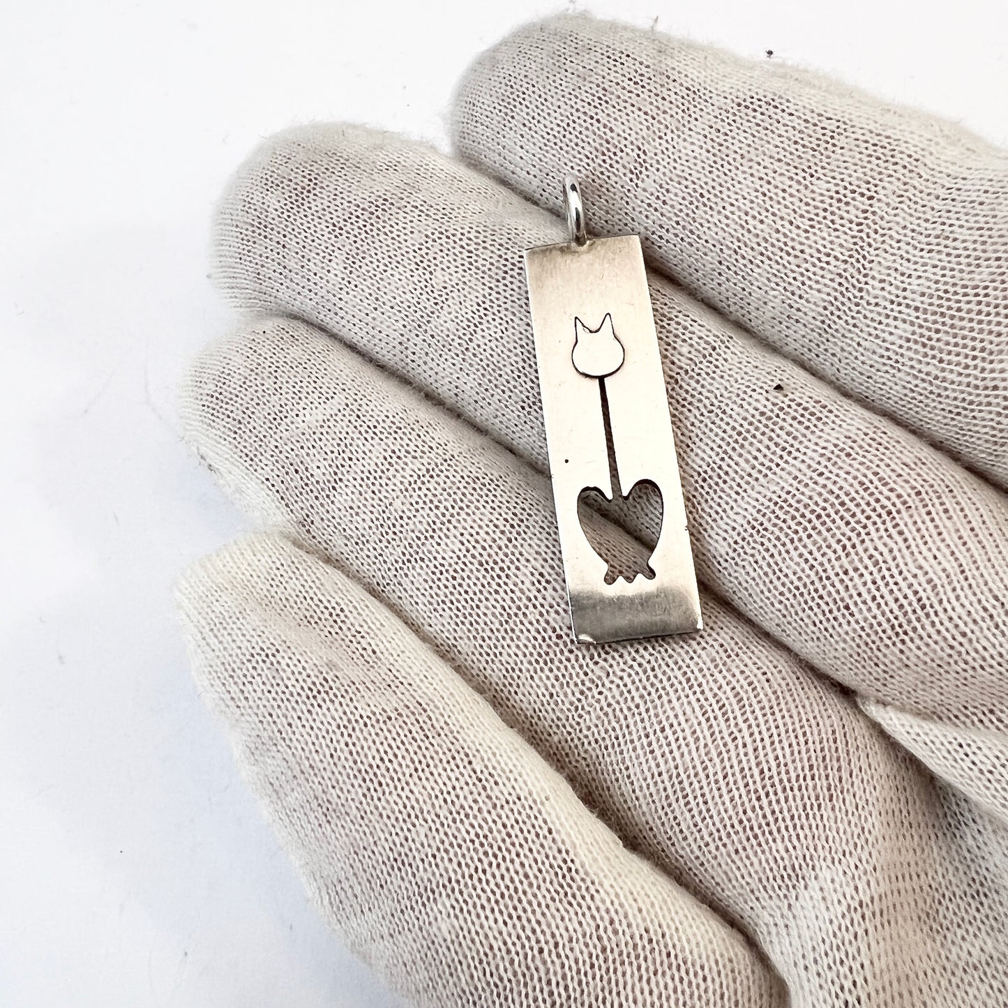 Elis Kauppi, Kupittaan Kulta Finland. Vintage Sterling Silver Cat Pendant.