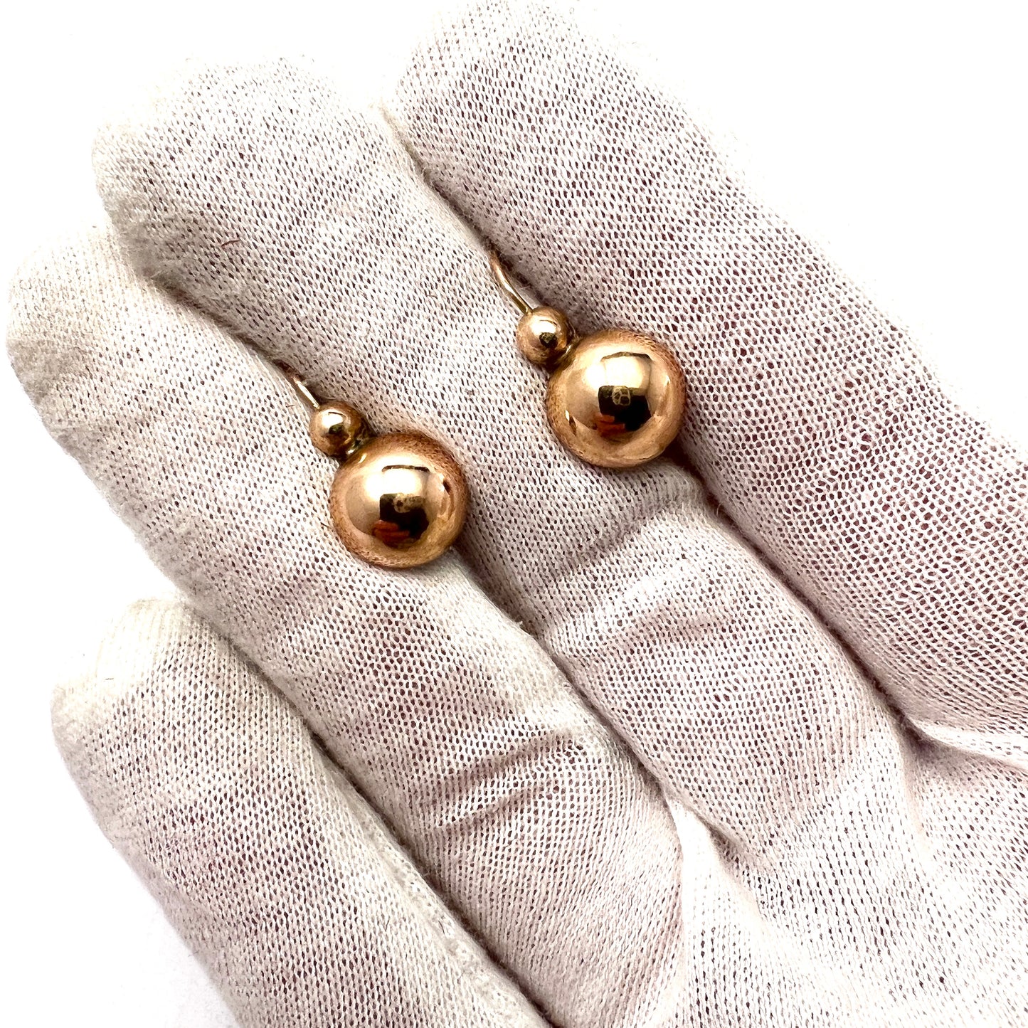Antique Victorian late 1800s 14k Gold Earrings.