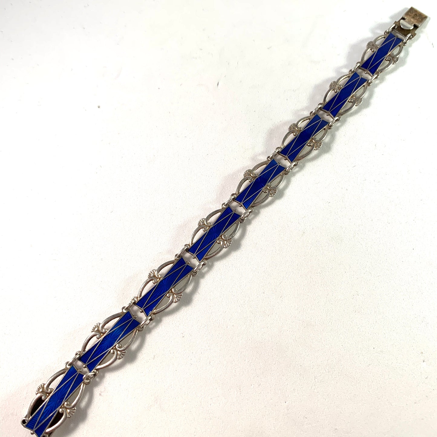 Willy Winnæs, Norway Mid Century Sterling Enamel Bracelet.