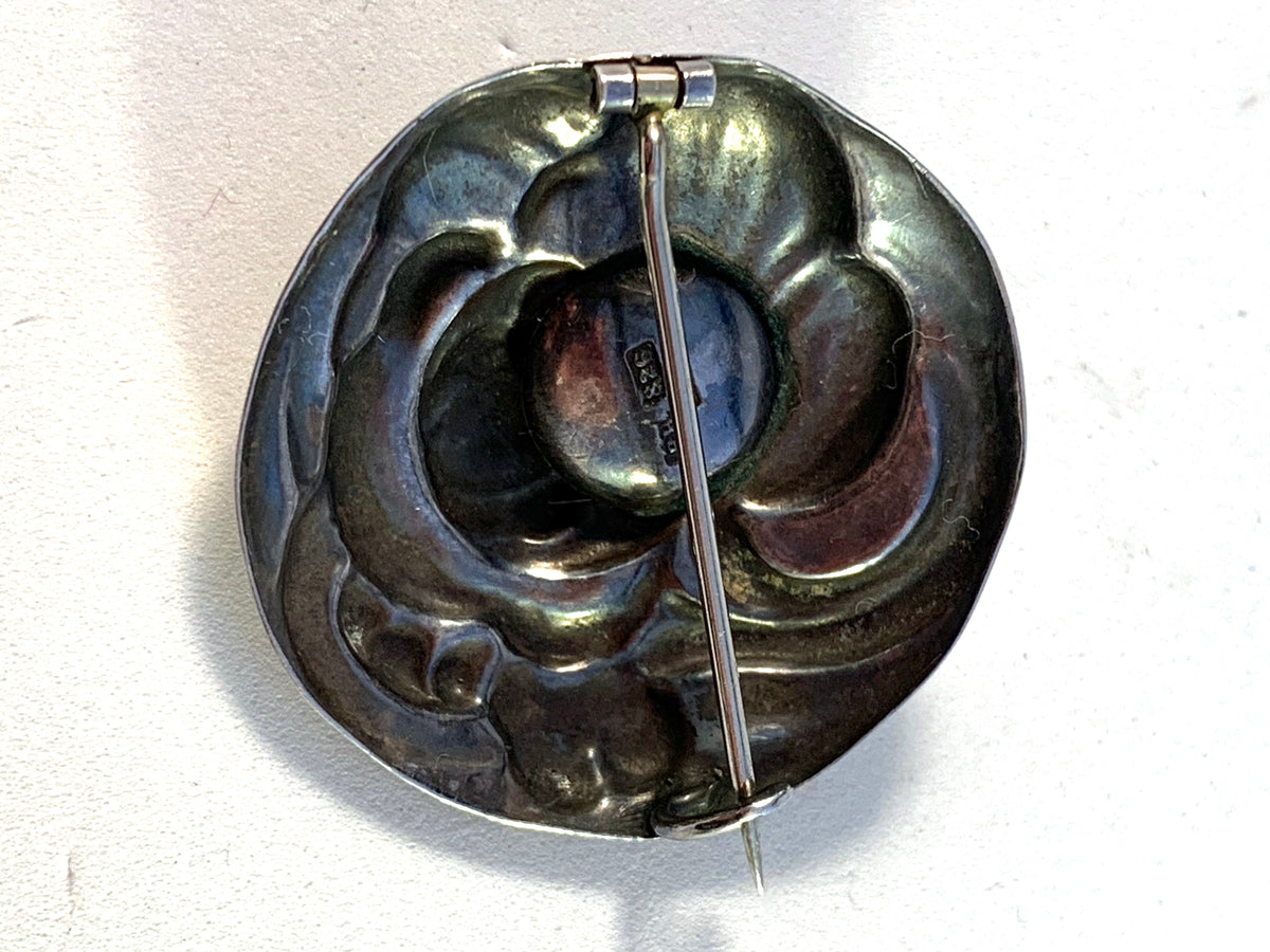 Bernhard Hertz, Copenhagen 1918 Antique Arts and Crafts Skonvirke 836 Silver Carnelian Brooch.