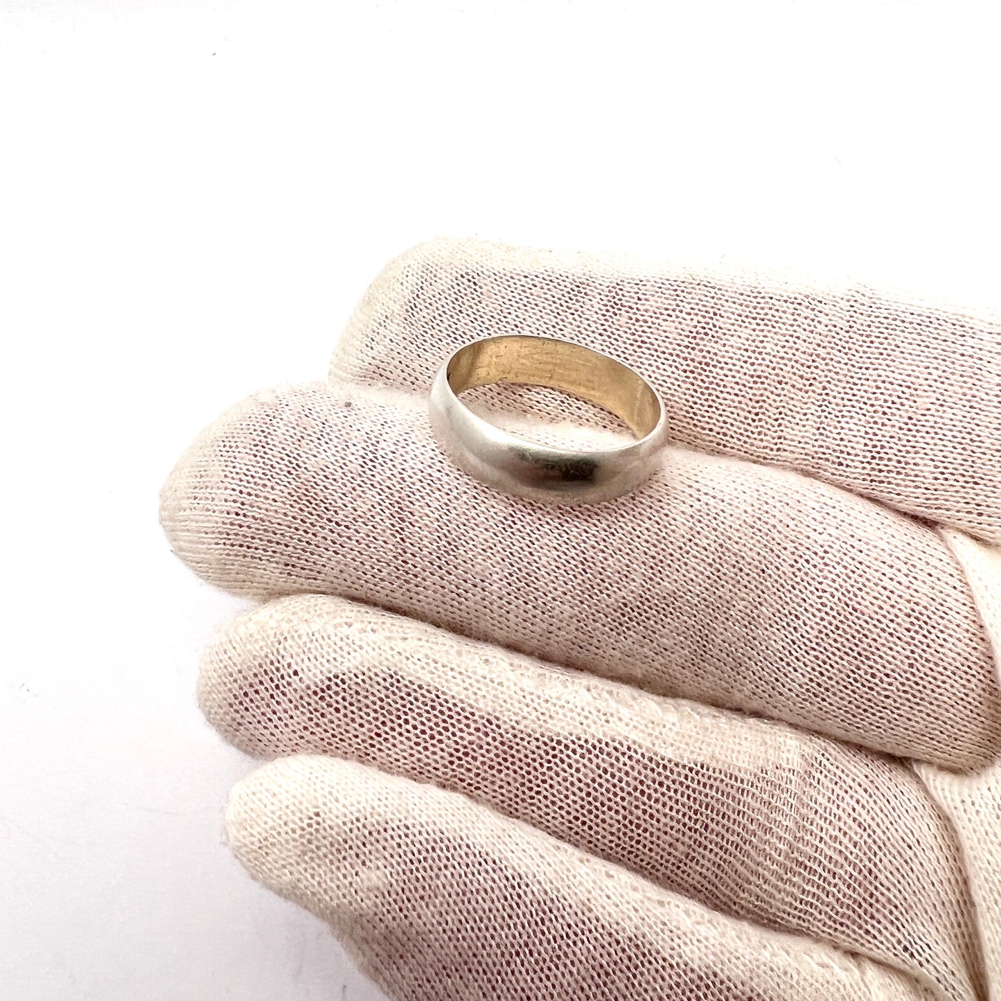Soumen Kultaseppä, Finland 1903. Antique Solid Silver Wedding Band Ring.