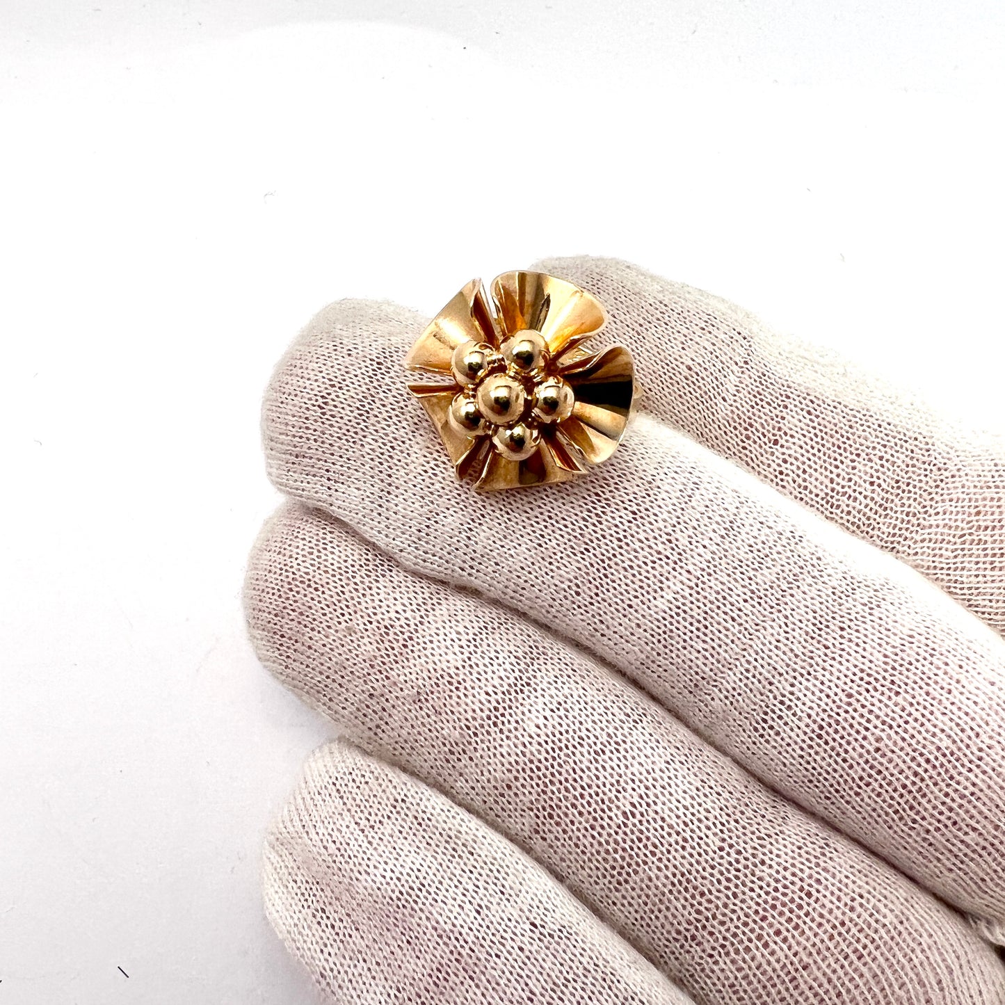 Elis Kauppi, Kupittaan Kulta Finland 1975. Vintage 18k Gold Ring.