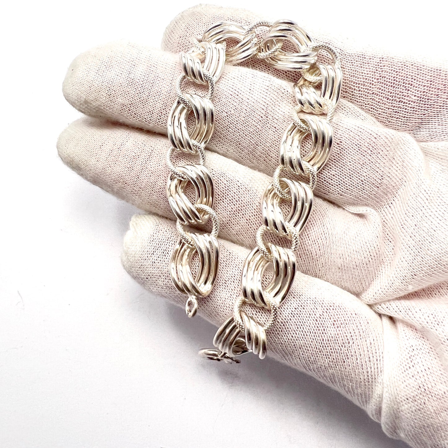 Uno A Erre, Arezzo, Italy 1944-68 Vintage Solid Silver Bracelet.