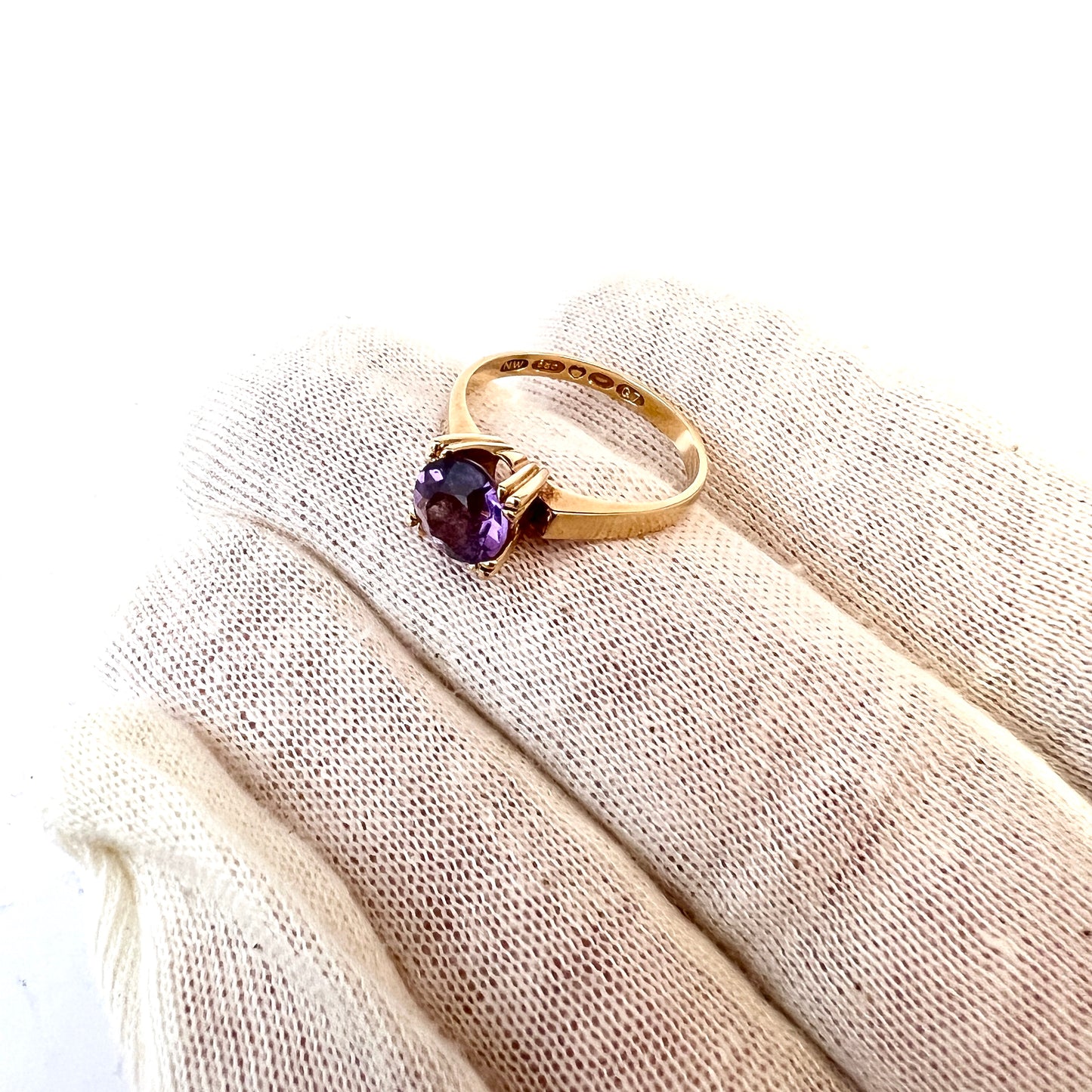 N Westerback, Finland 1969. Vintage 14k Gold Amethyst Ring.