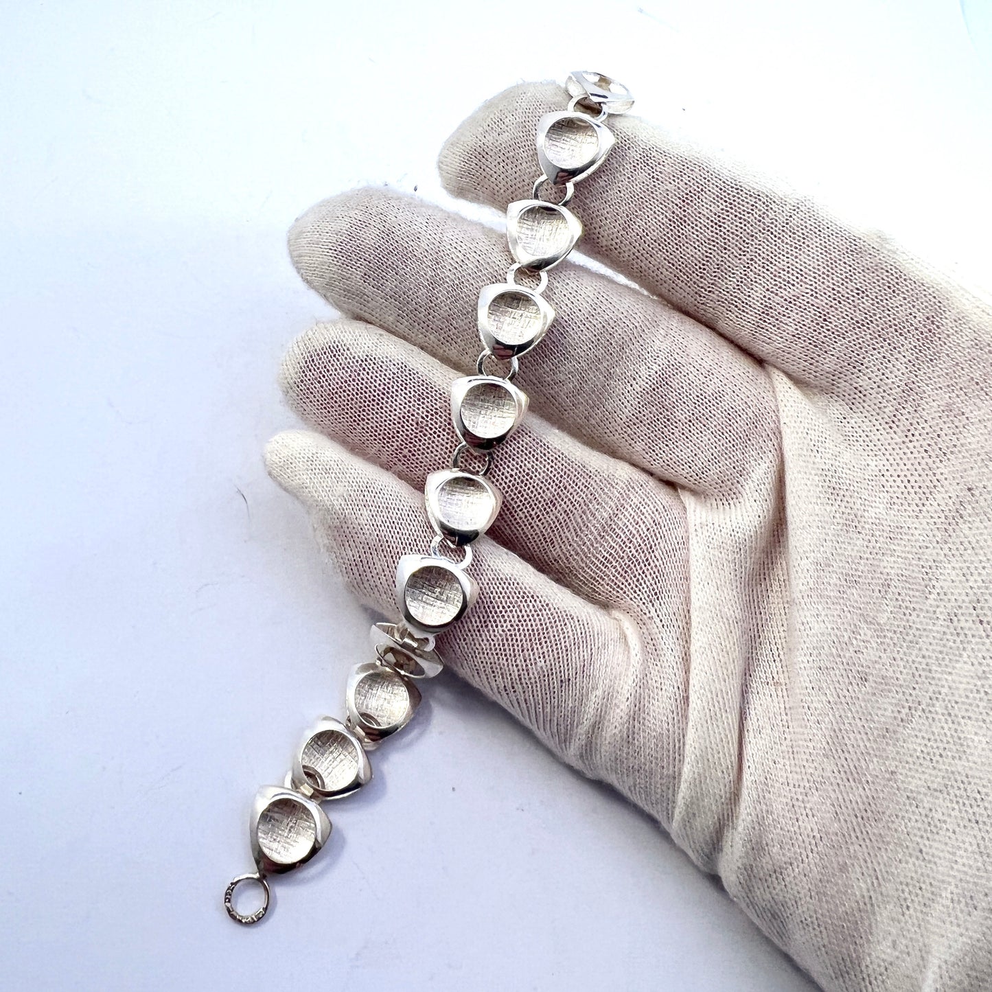 Einari Ailio, Finland c 1960s Sterling Silver Bracelet.