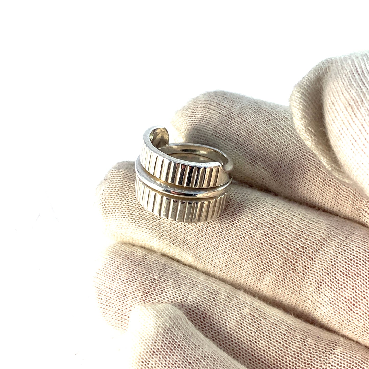 Tone Vigeland, for Plus Studios Norway 1960s Sterling Silver Ring. Design Snake 1961.