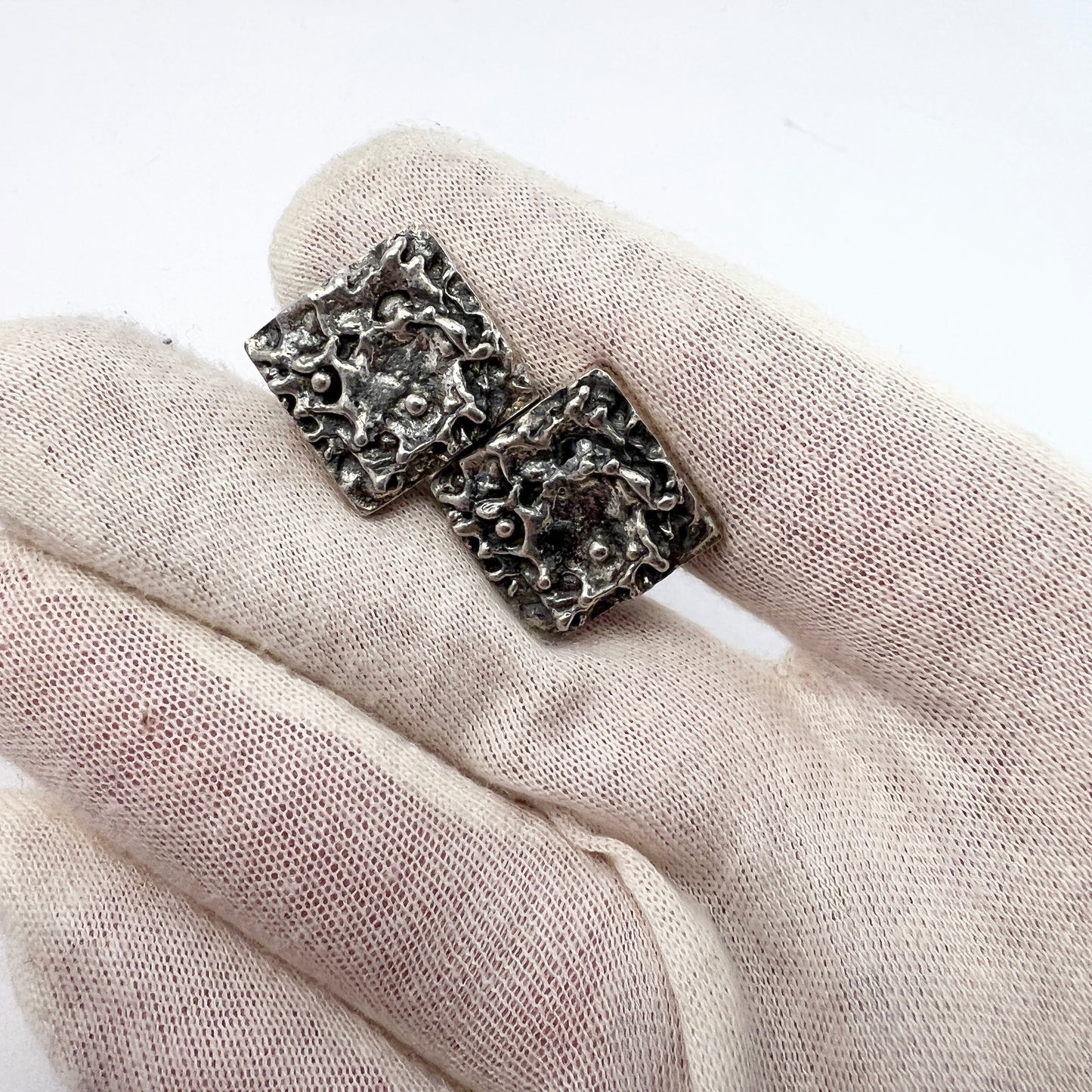 Martti Viikinniemi, Finland 1970. Vintage Modernist Solid Silver Large Cufflinks.