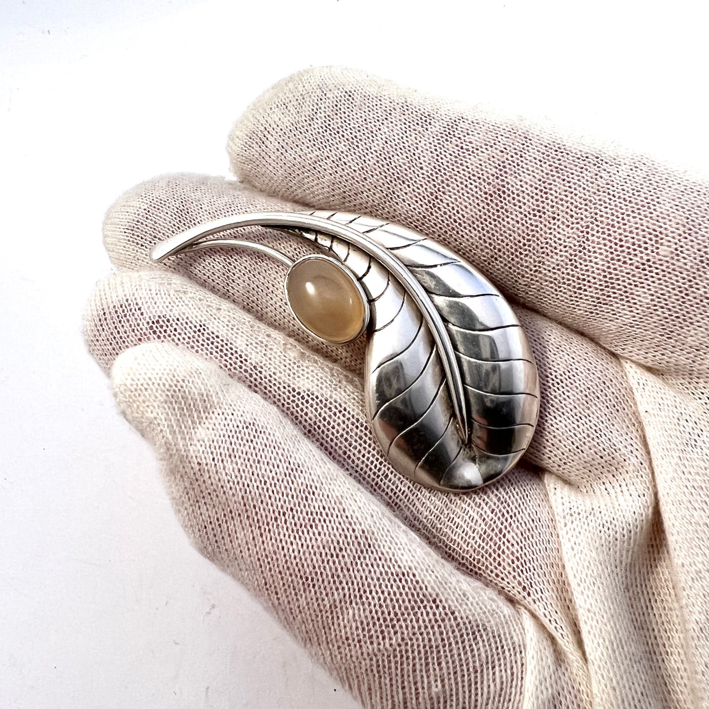 Erik Granit, Finland 1960. Vintage Solid Silver milky Quartz Brooch.