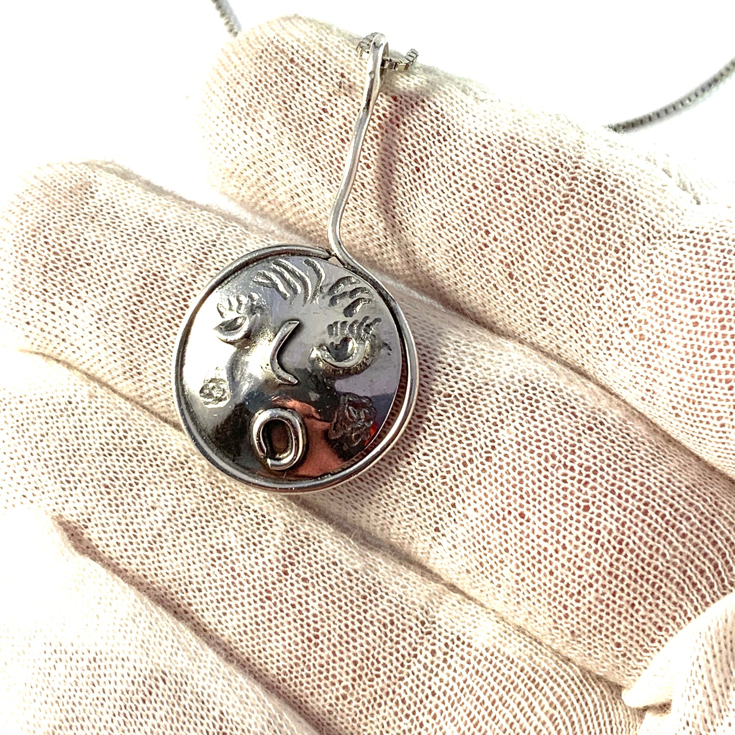 Owe Johansson, Sweden. Vintage Sterling Pendant. Signed.
