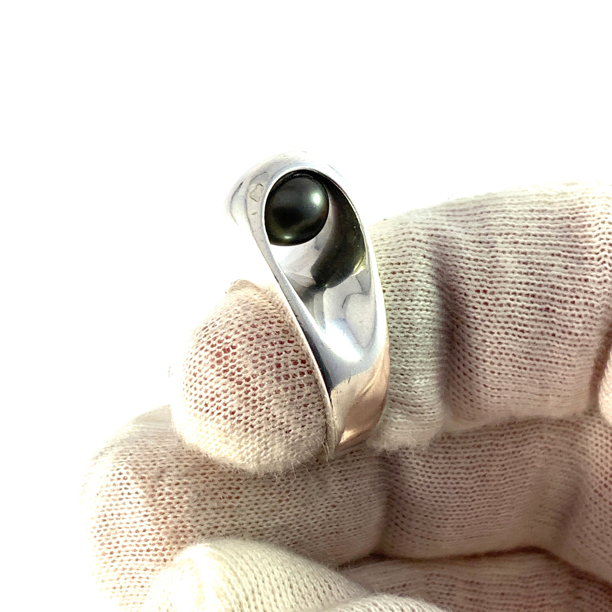 Arne Johansen, Denmark 1960s. Vintage Sterling Silver Onyx Ring.