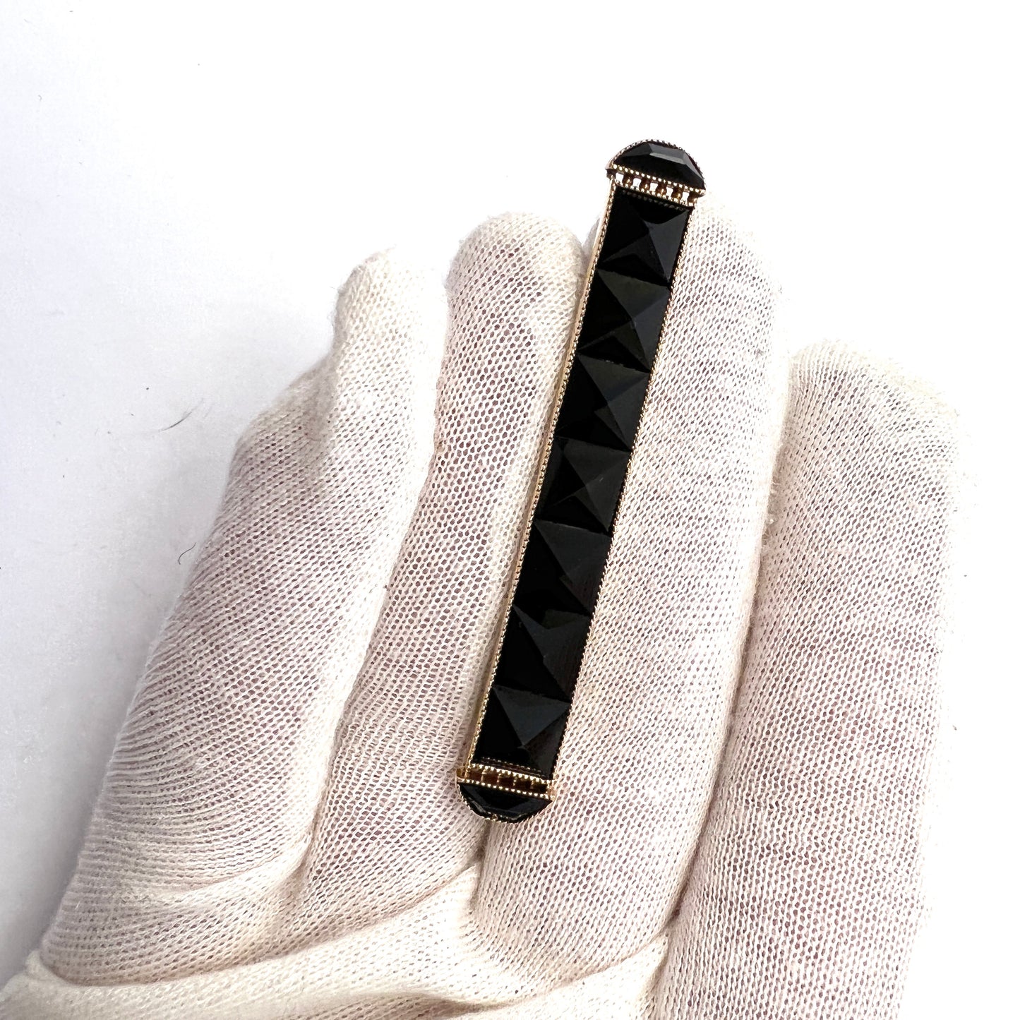 Antique Victorian 15k Gold Onyx Mourning Brooch Pin.