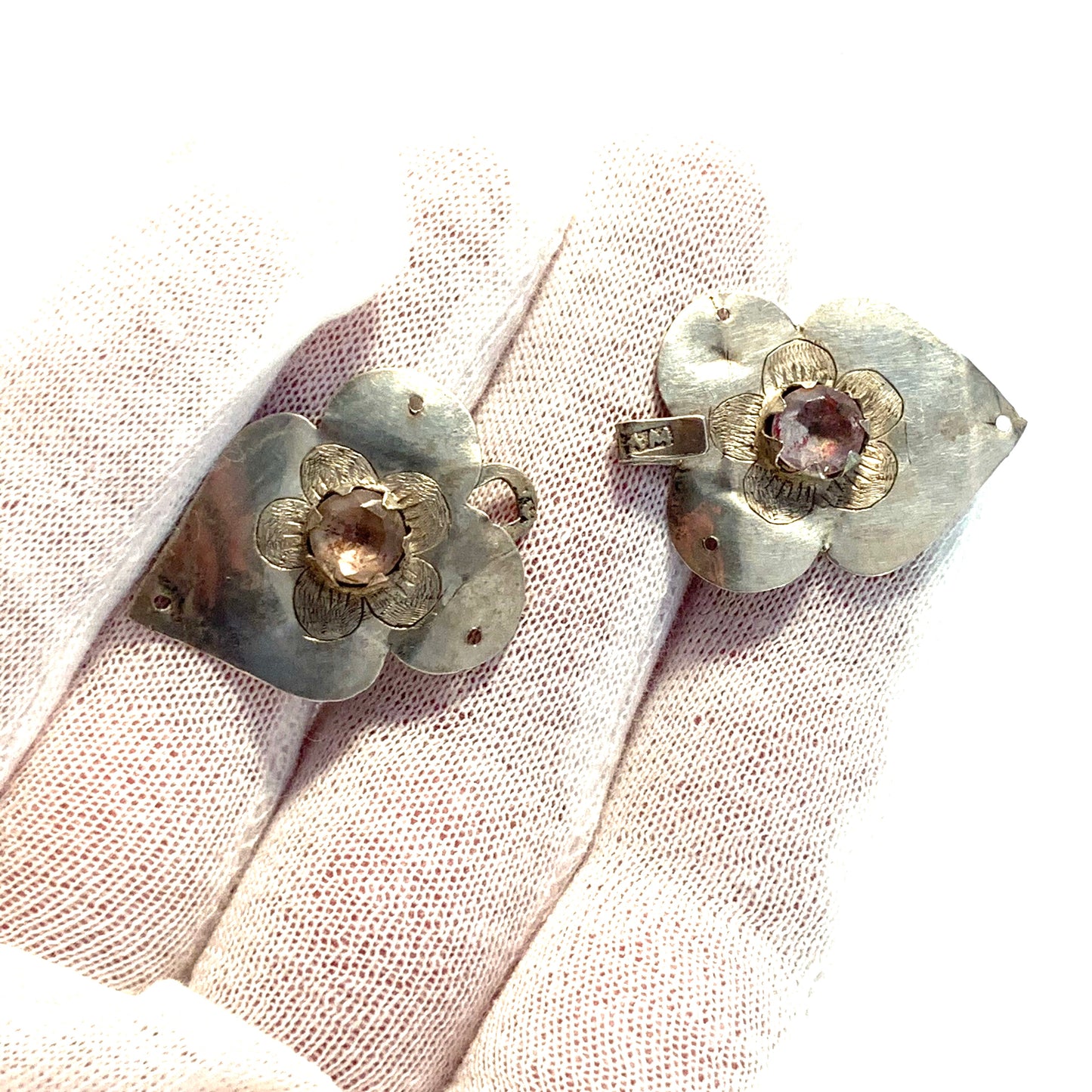 A Munthe, Sweden 1835-53 Early Victorian Solid Silver Paste Stone Shirt Buckle Clasp