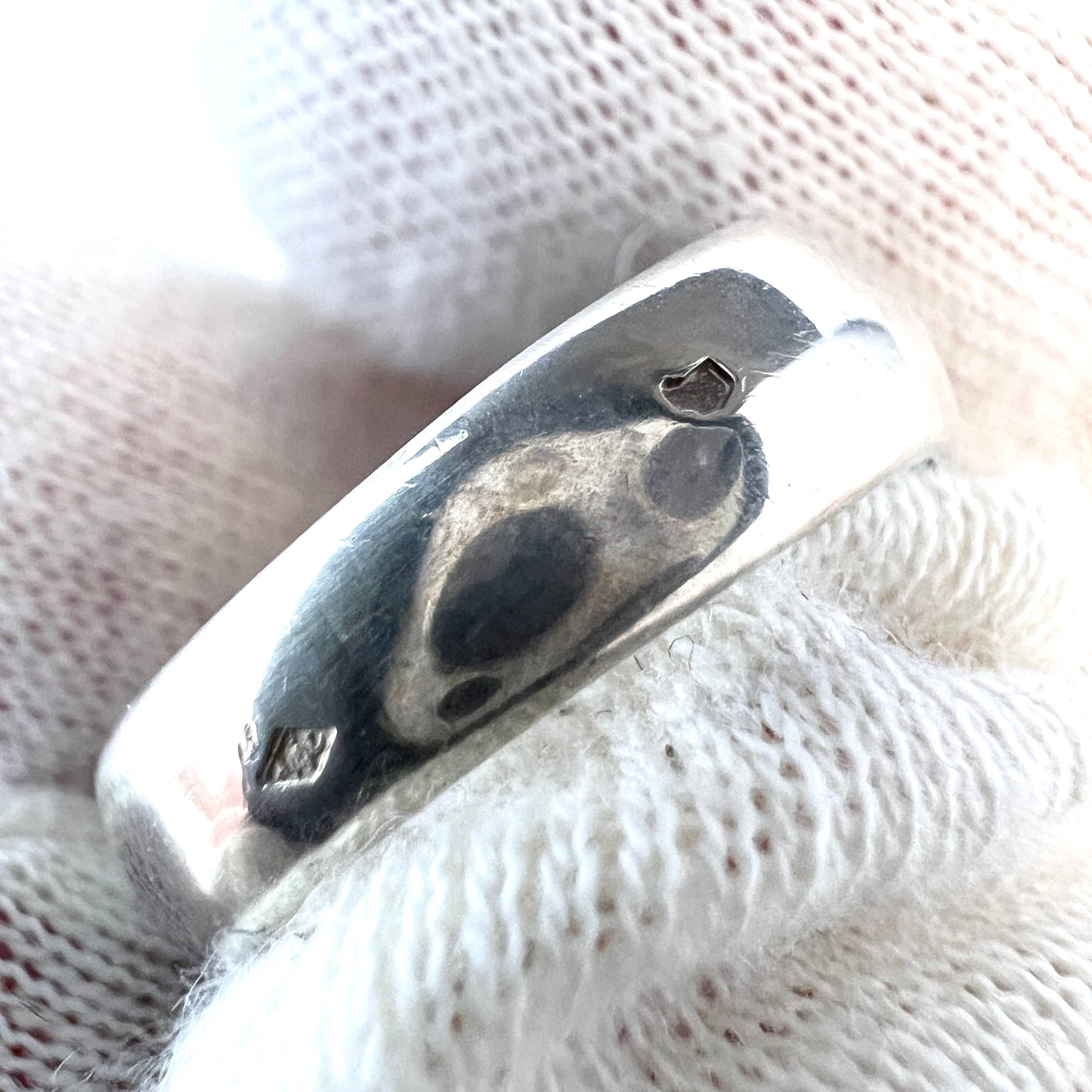 Abraham Ludensky, France c 1930. Art Deco Tank Ring. Sterling Silver Synthetic Spinel