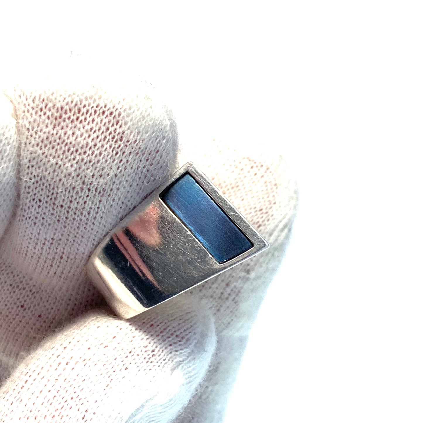 Jari Saari, Finland 1968-70 Sterling Silver Blue Hardstone Modernist Ring.