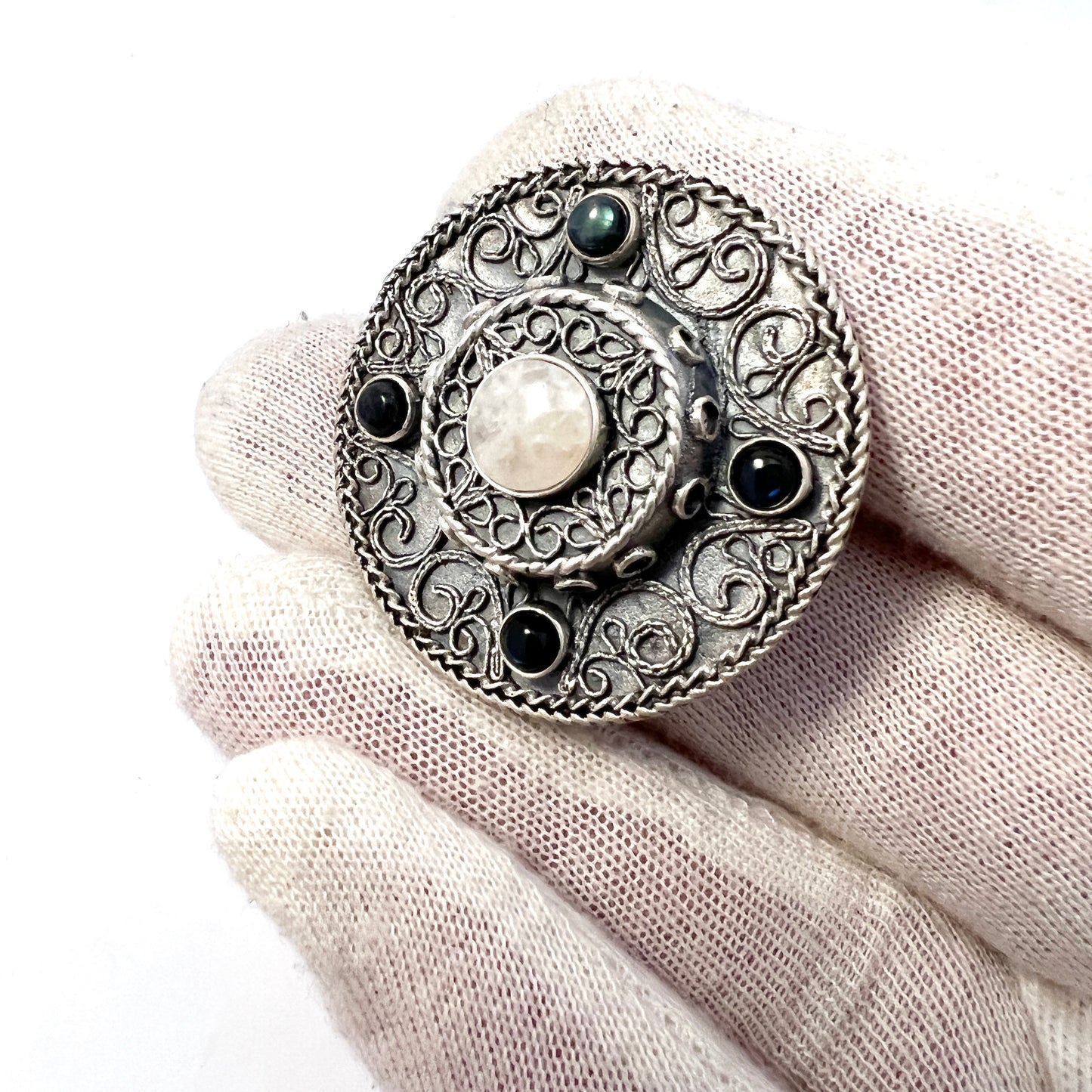 Kalavala Koru, Finland 1982. Vintage Sterling Silver Quartz Spectrolite Brooch.