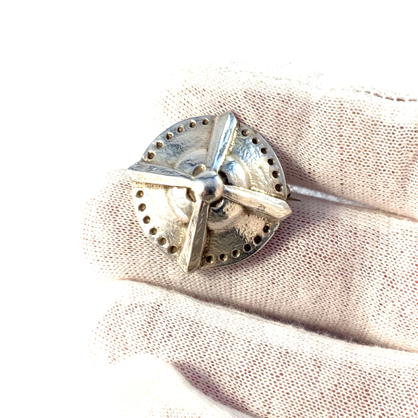 Bernhard Hertz, Stockholm 1911. Antique Sterling Silver Brooch.