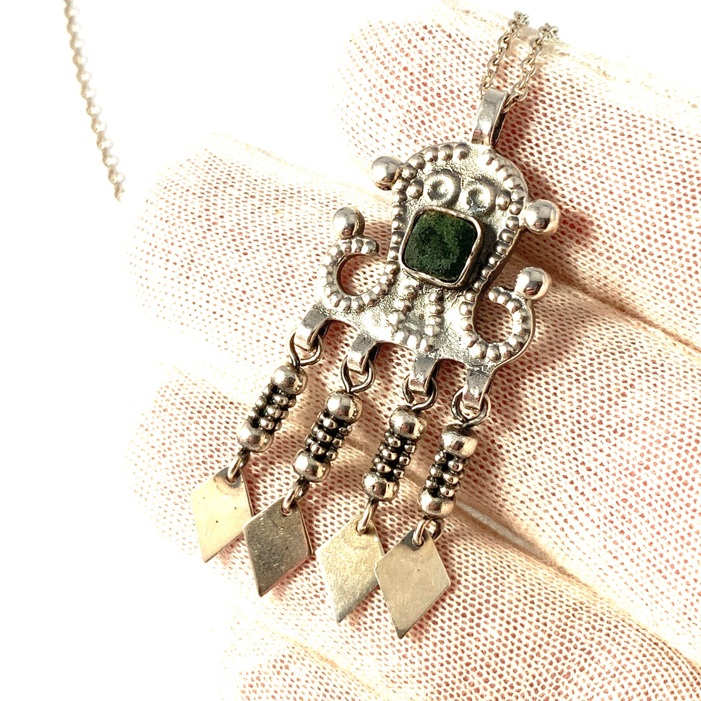 Kalevala Koru, Finland 1977. Vintage Sterling Silver Hardstone Pendant Necklace.