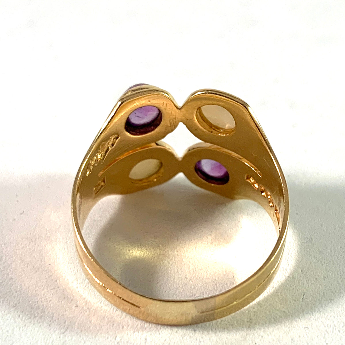 Sigurd Persson for Stigbert Sweden 1952. 18k Gold Pearl Amethyst Ring.