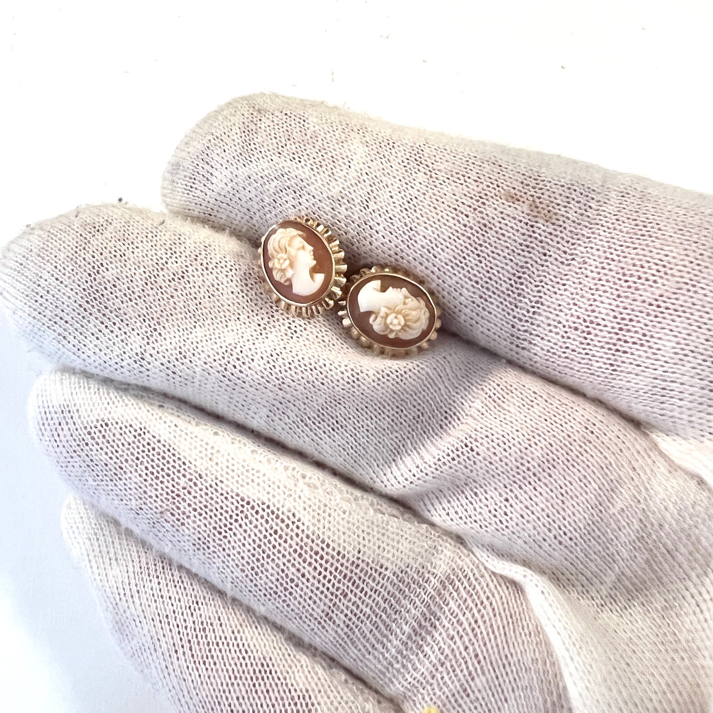 Vintage 10k Gold Cameo Stud Earrings.