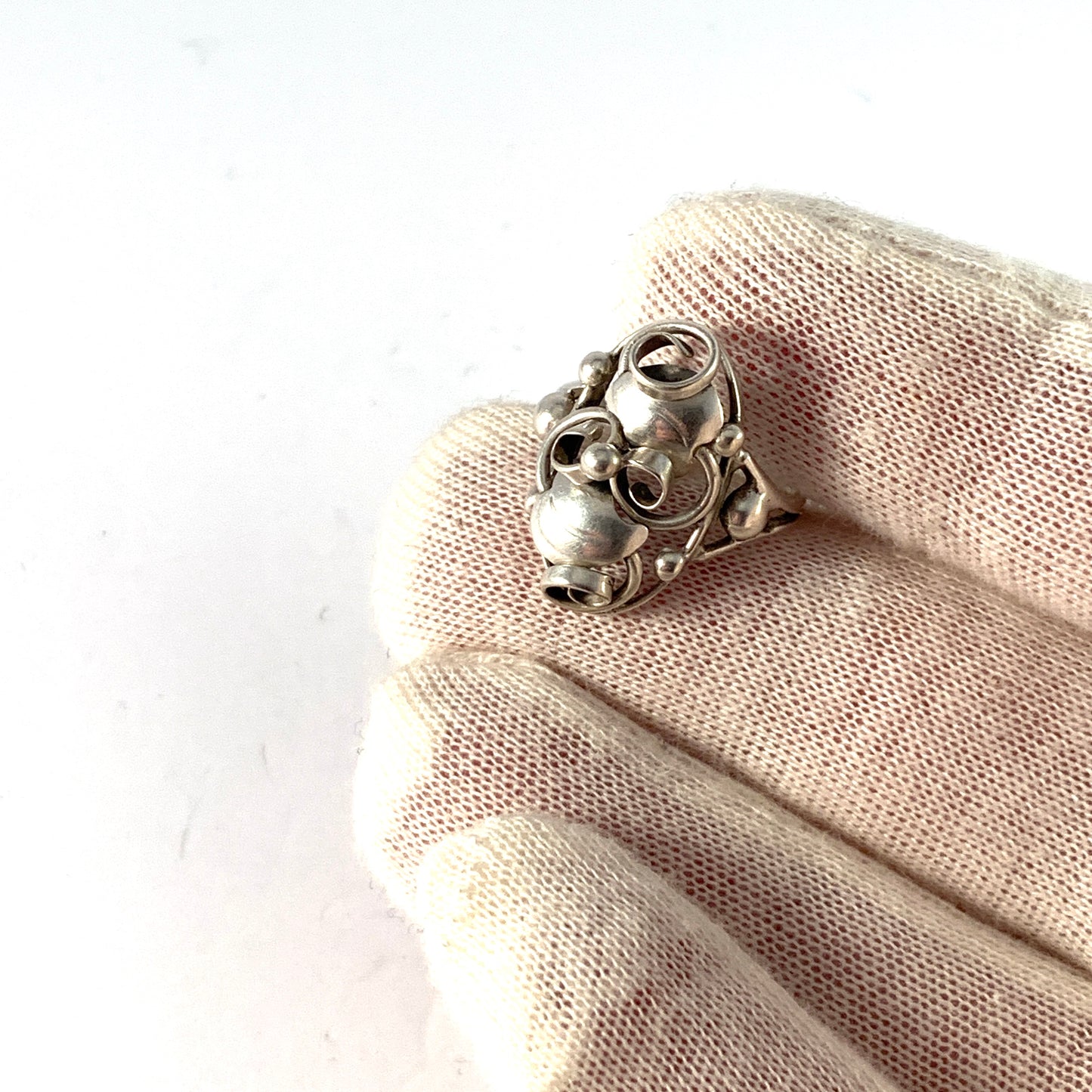 Holger Rasmussen, Denmark 1940s. Vintage Solid 830 Silver Ring.