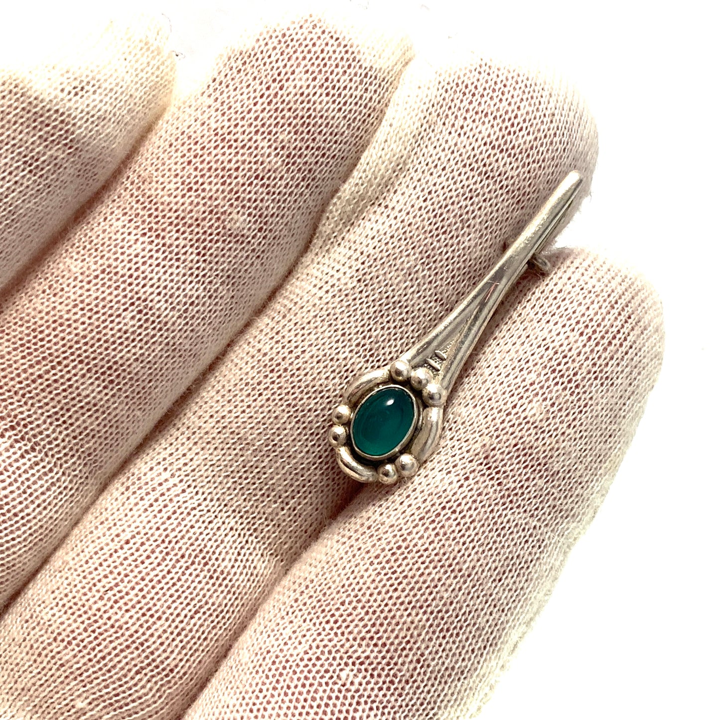 C Jacobsen, Denmark early 1900s. Art Nouveau Solid 830 Silver Chrysoprase Brooch Pin.