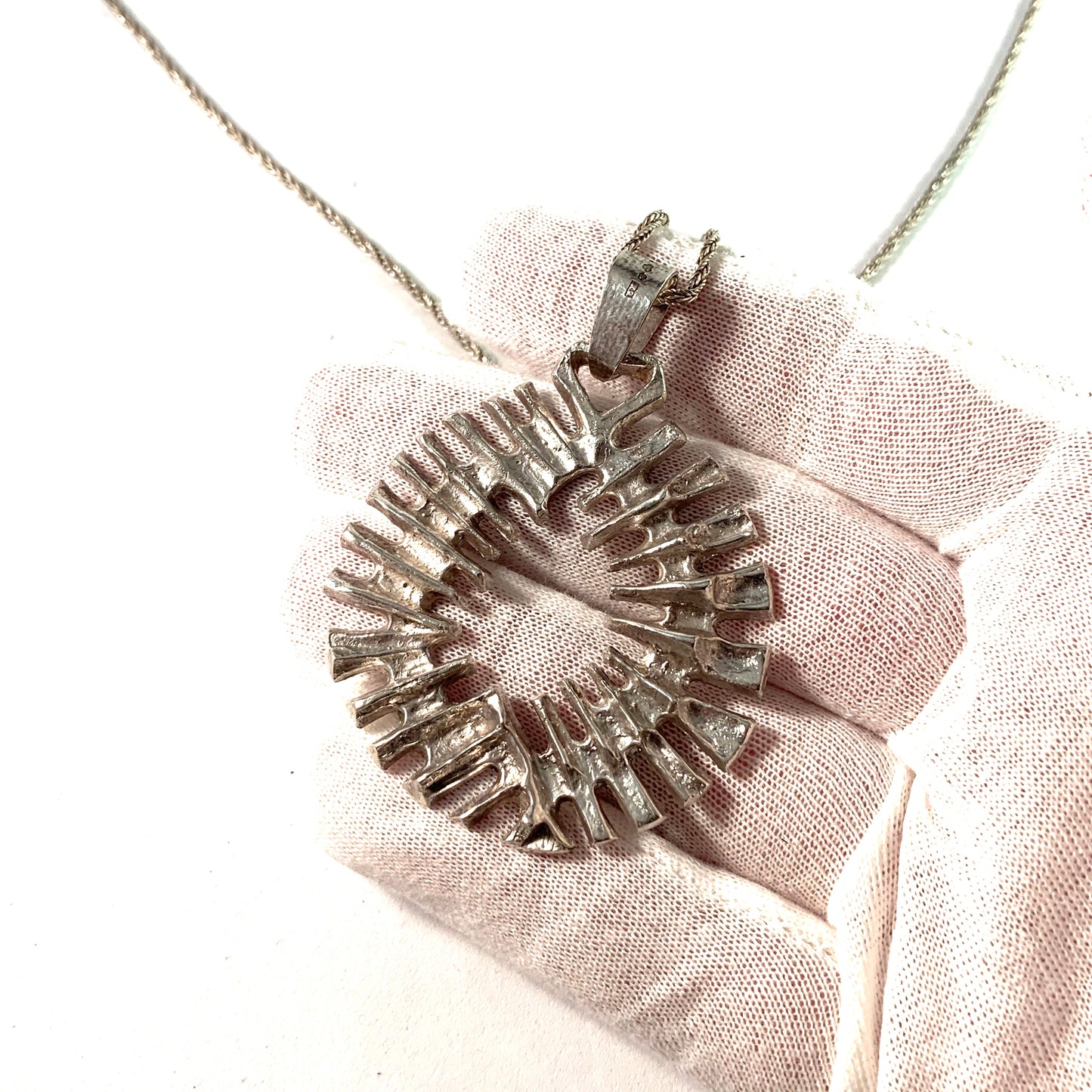 G Dahlgren, Sweden 1972 Silver Modernist Pendant Necklace.