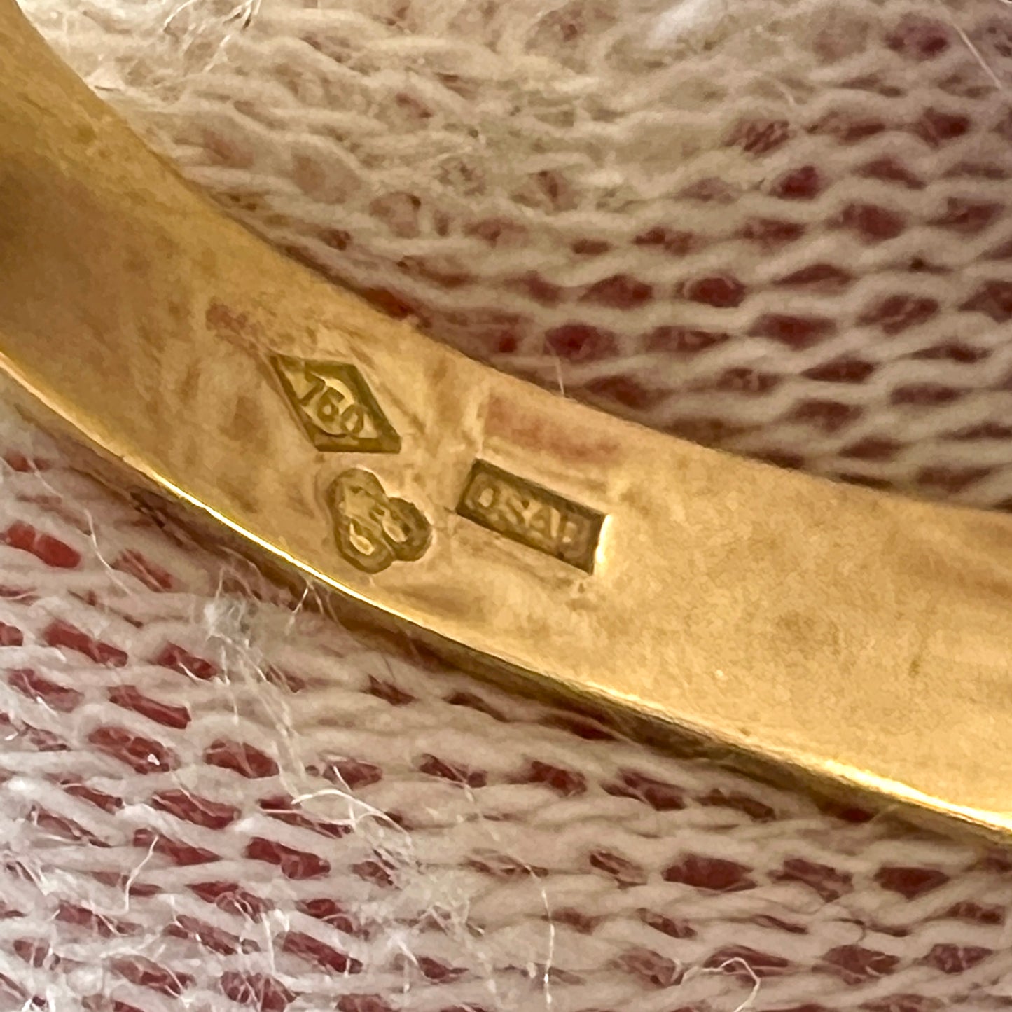 Vintage 18k Gold Onyx Ring.