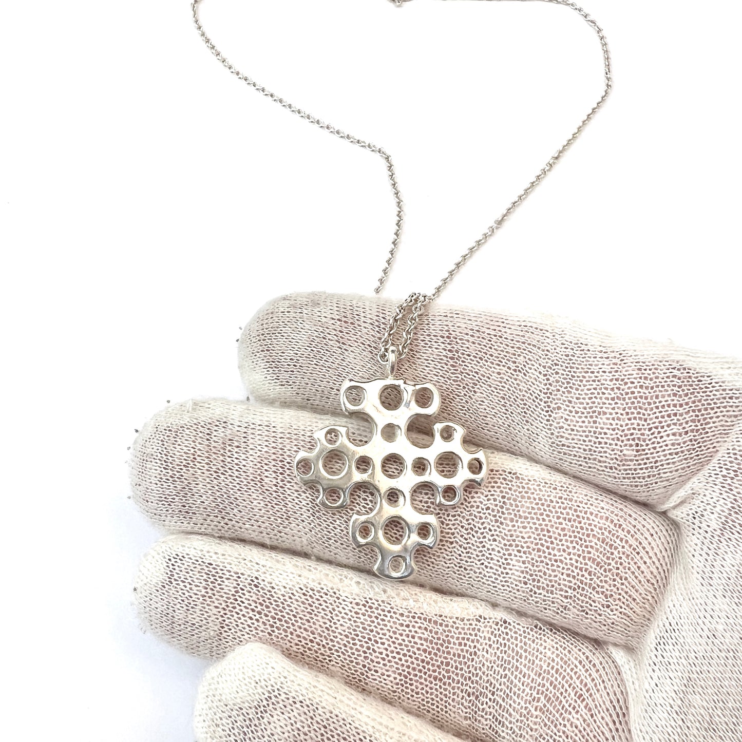 Juhls Kautokeino、ノルウェーのヴィンテージスターリングシルバーペンダントネックレス。