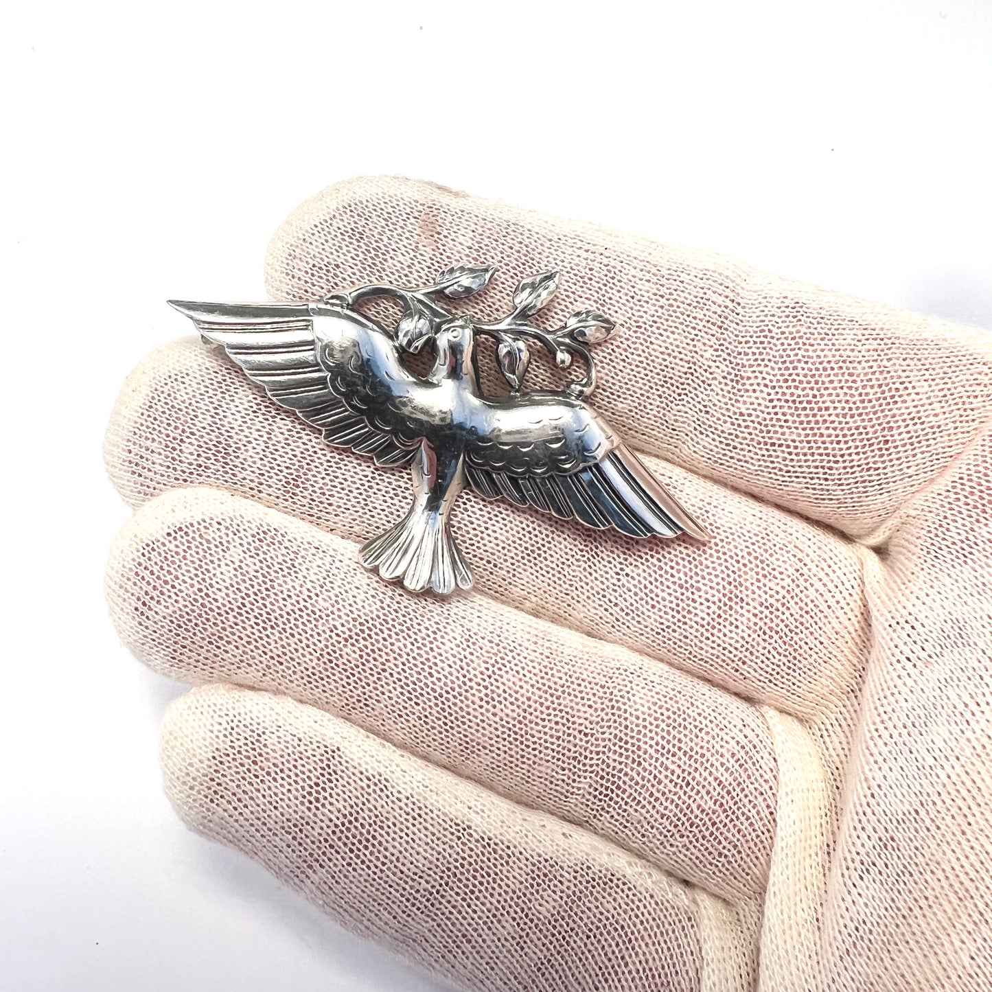 G Dahlgren, Sweden 1948. Vintage Solid Silver Celebrating WW2 Peace Brooch.