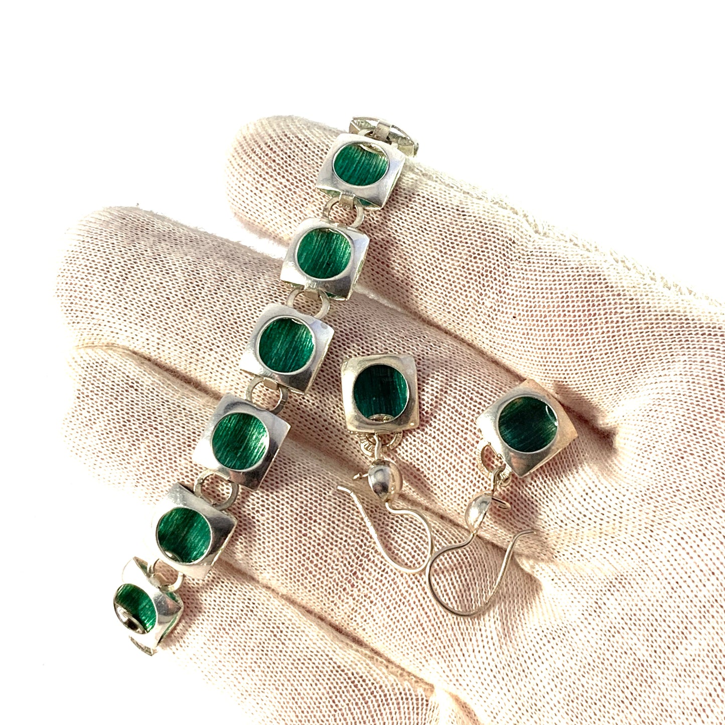 Einari Ailio, Finland 1960s. Solid Silver Green Enamel Bracelet and Earrings.