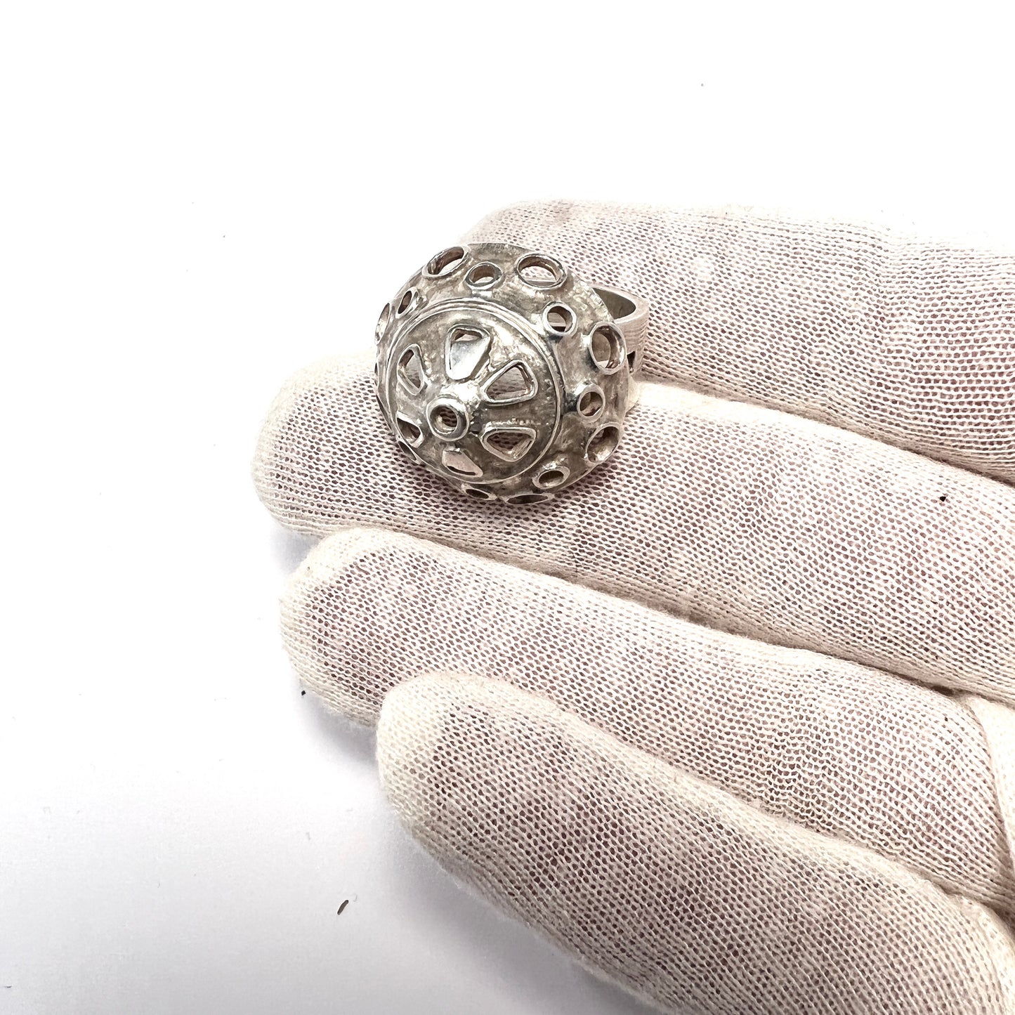 Stockholm, Sweden 1977. Vintage Bold Sterling Silver Ring.