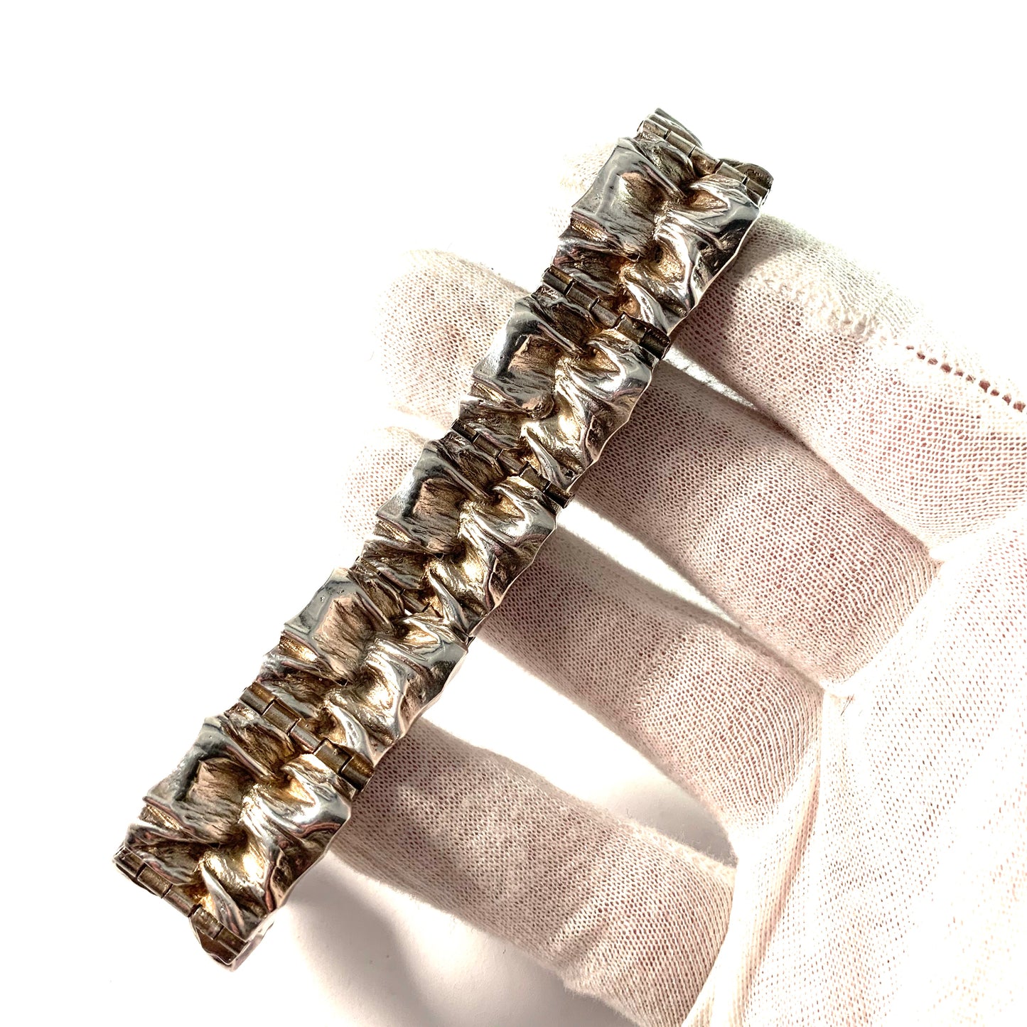 Matti Hyvärinen, Finland 1971 Massive Sterling Silver Bracelet.