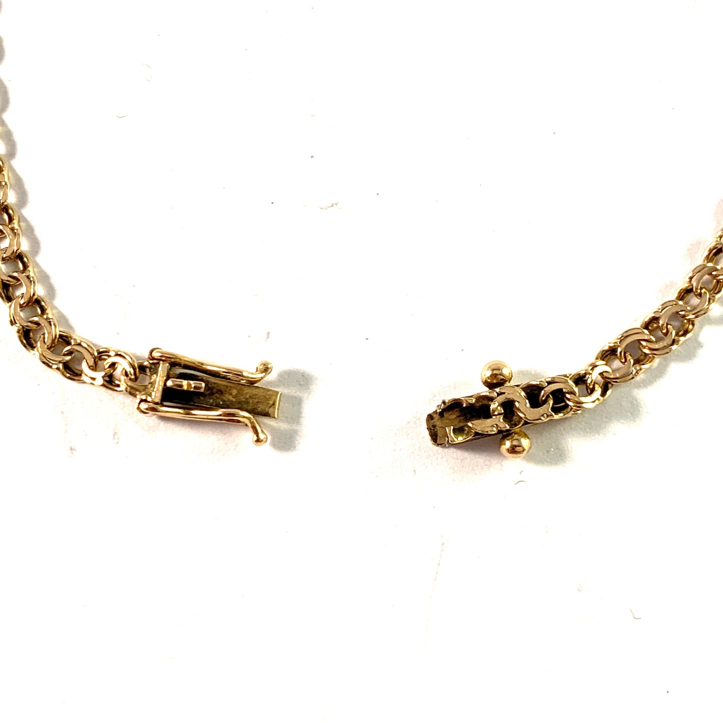 Segir, Sweden 1941. Vintage 18k Gold Bismarck Bracelet.