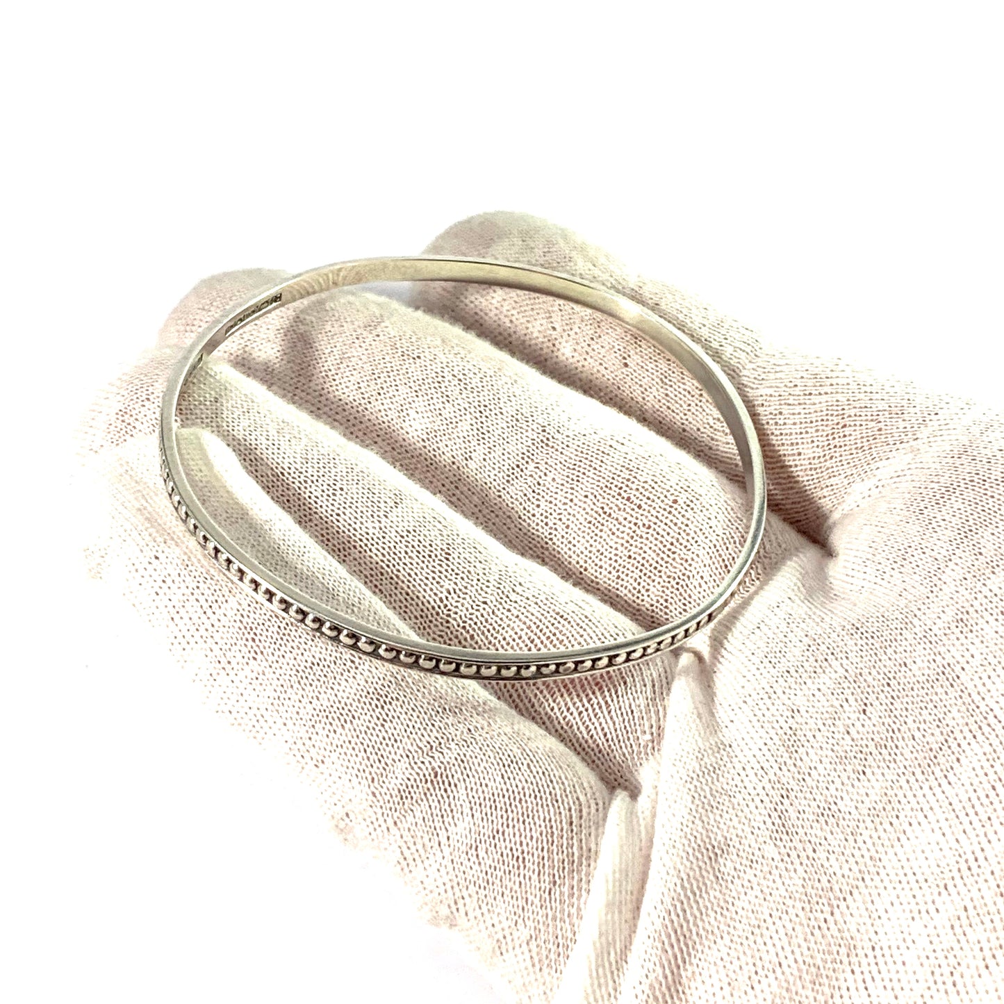 Erik Granit, Finland 1965 Vintage Solid Silver Bangle Bracelet.