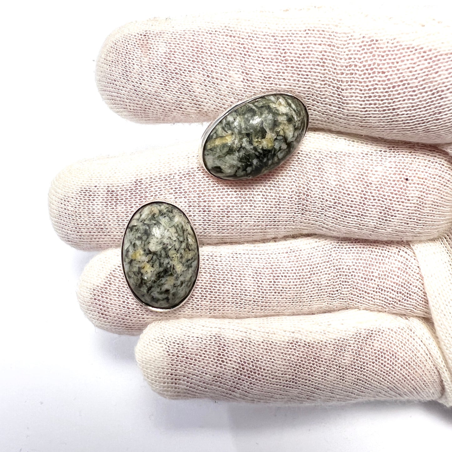 Märta Lindgren, Sweden 1962. Vintage Solid Silver Local Hard Stone Cufflinks